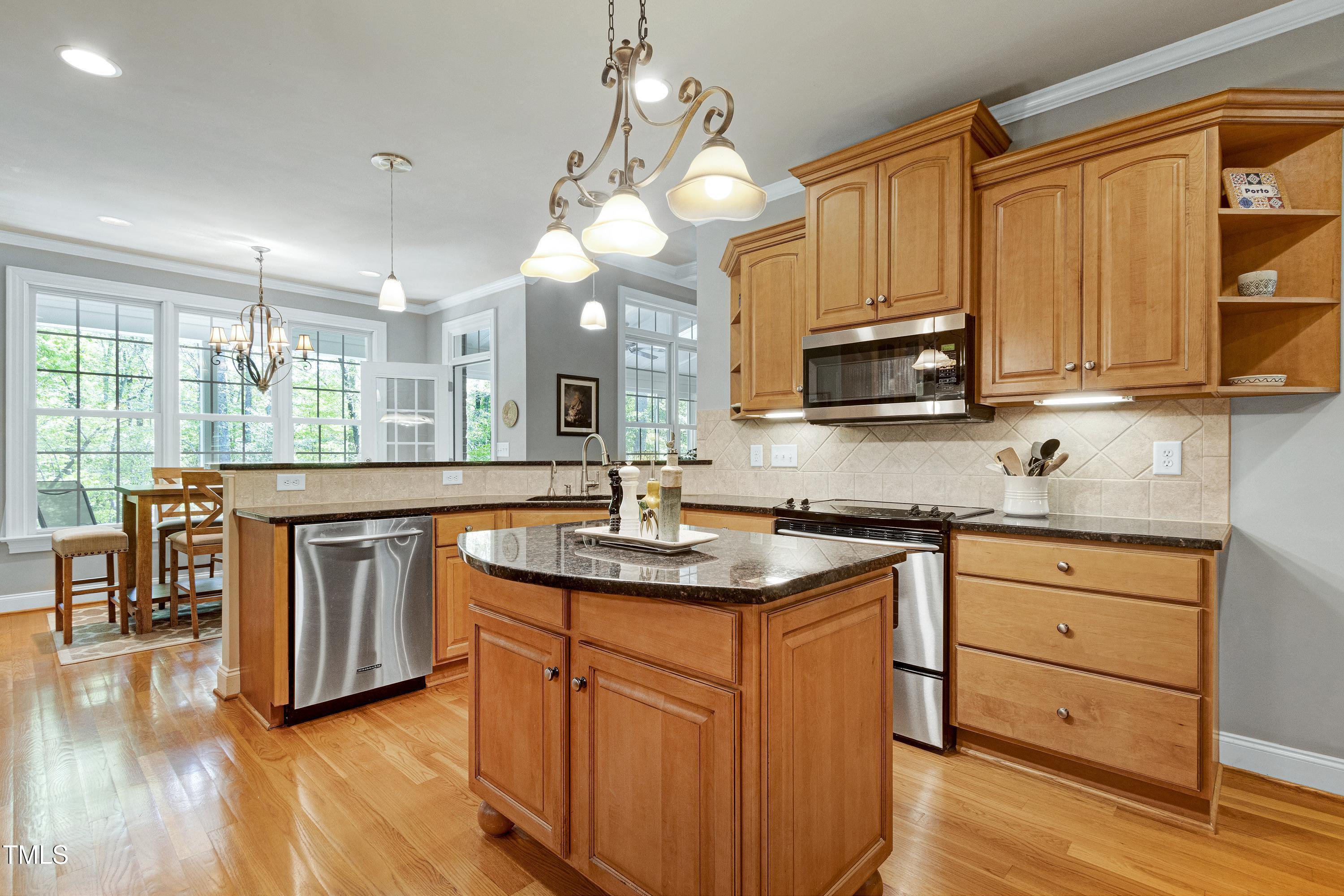 404 Settlecroft Lane