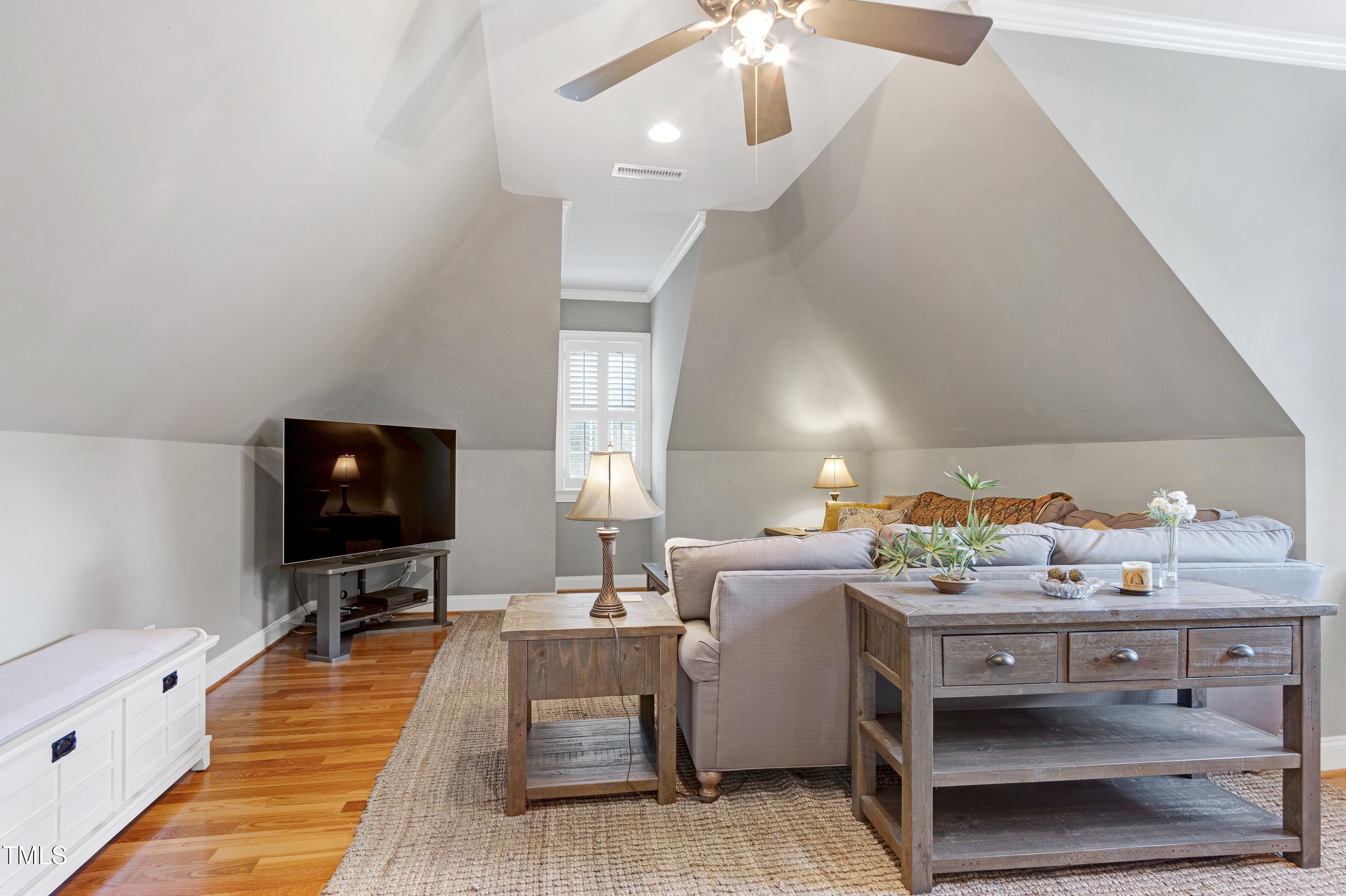 404 Settlecroft Lane