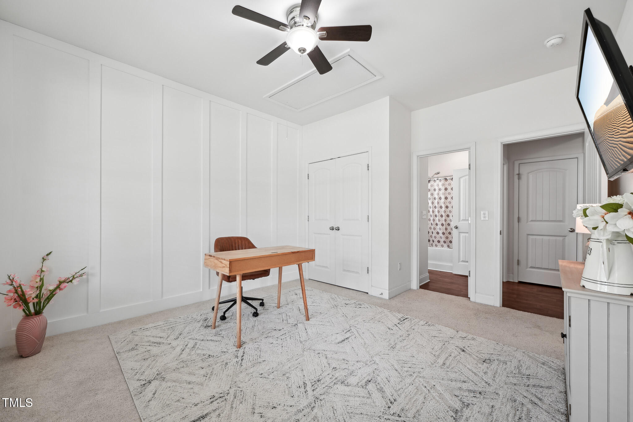 475 Long View Drive