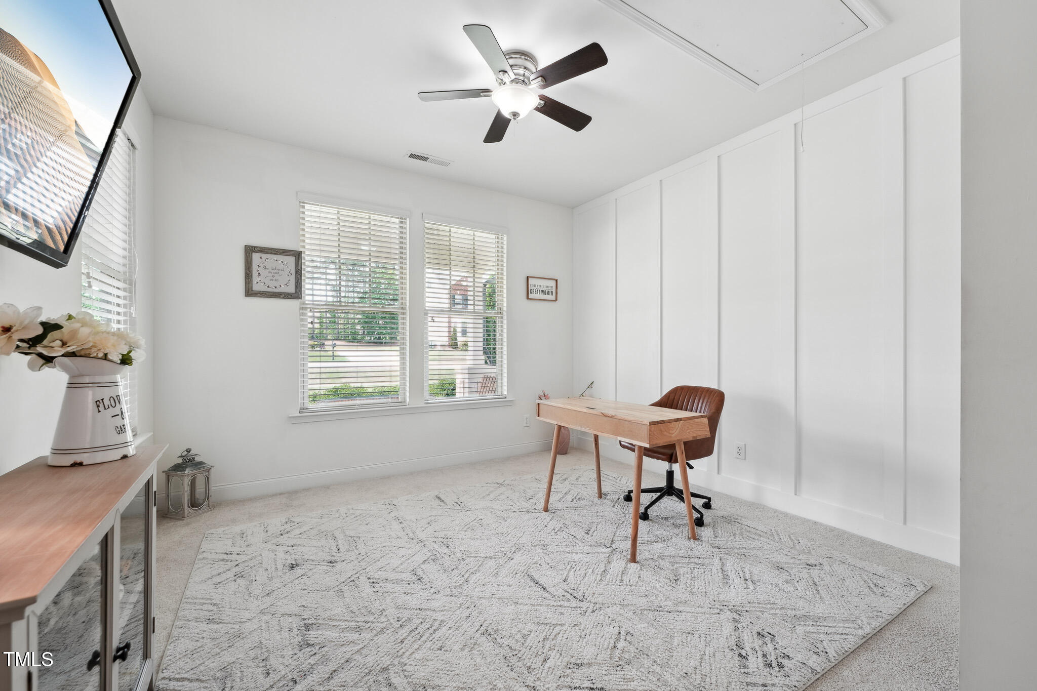 475 Long View Drive