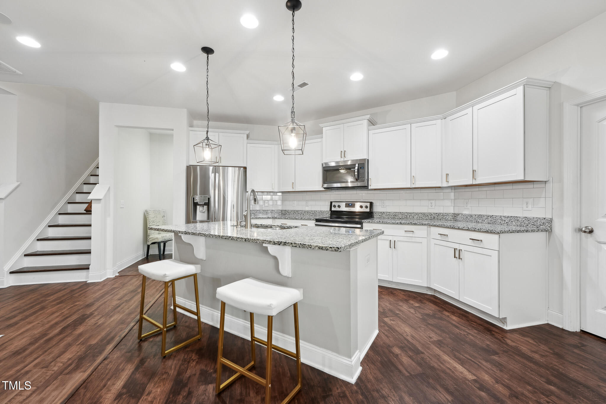 475 Long View Drive
