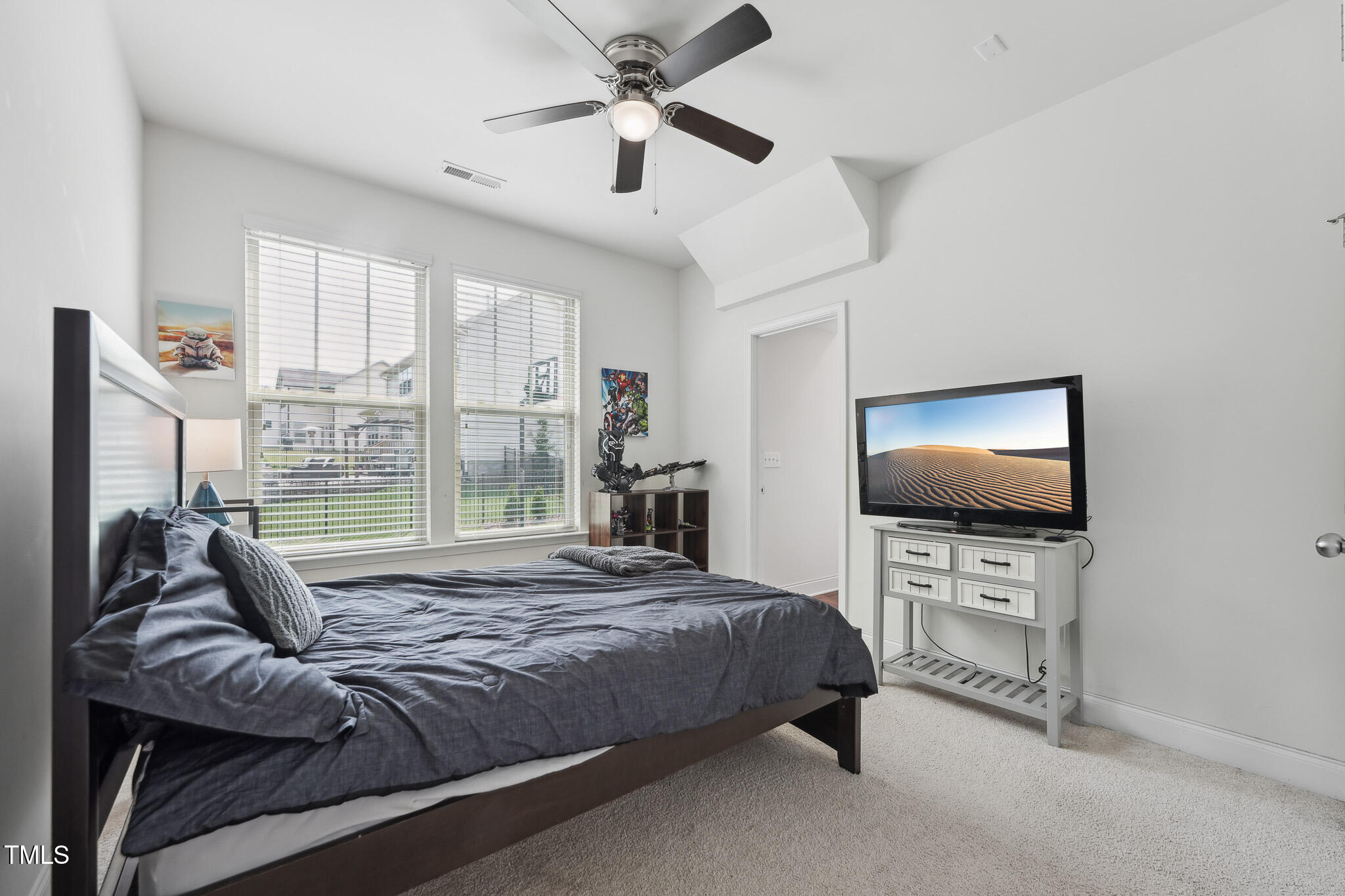 475 Long View Drive