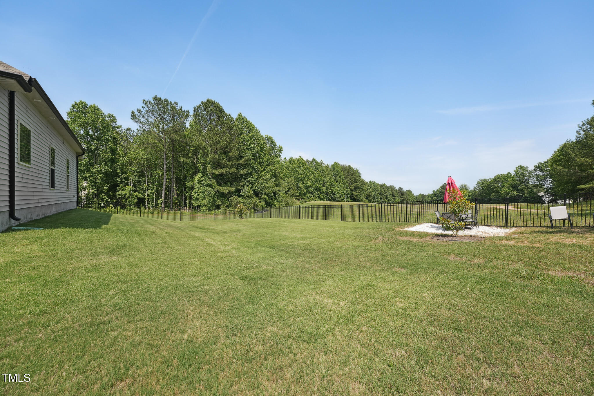 475 Long View Drive