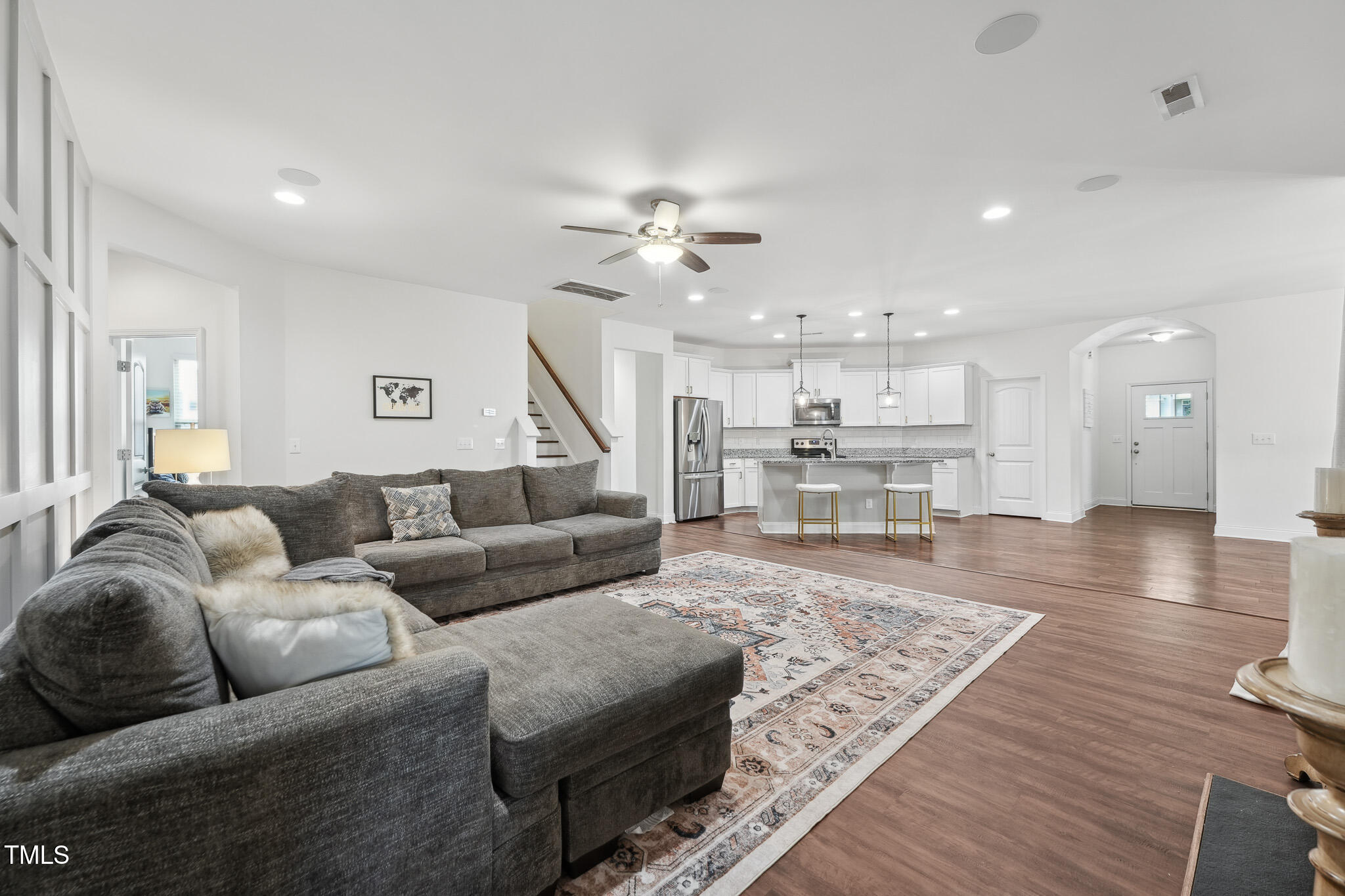 475 Long View Drive
