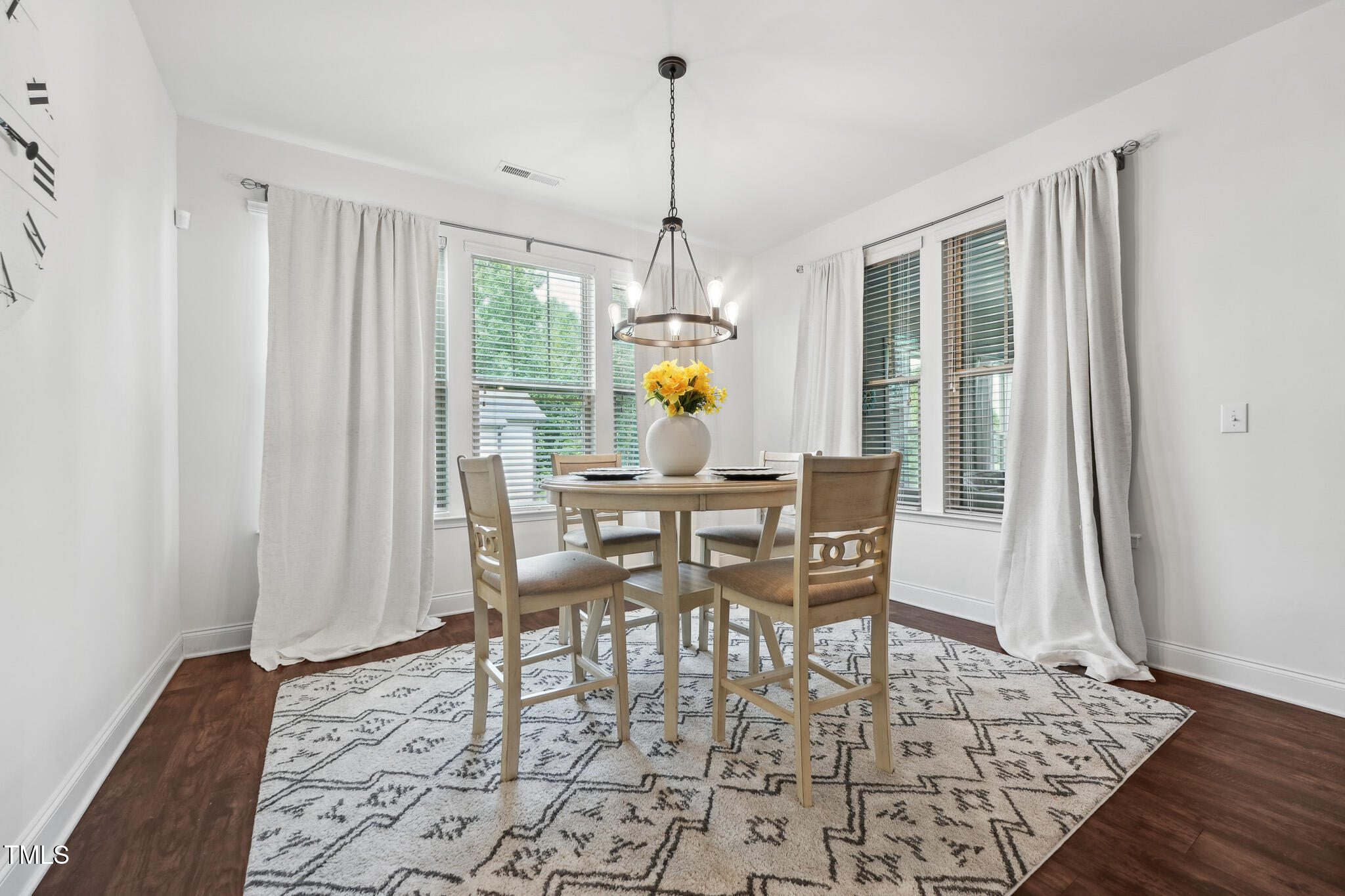 475 Long View Drive
