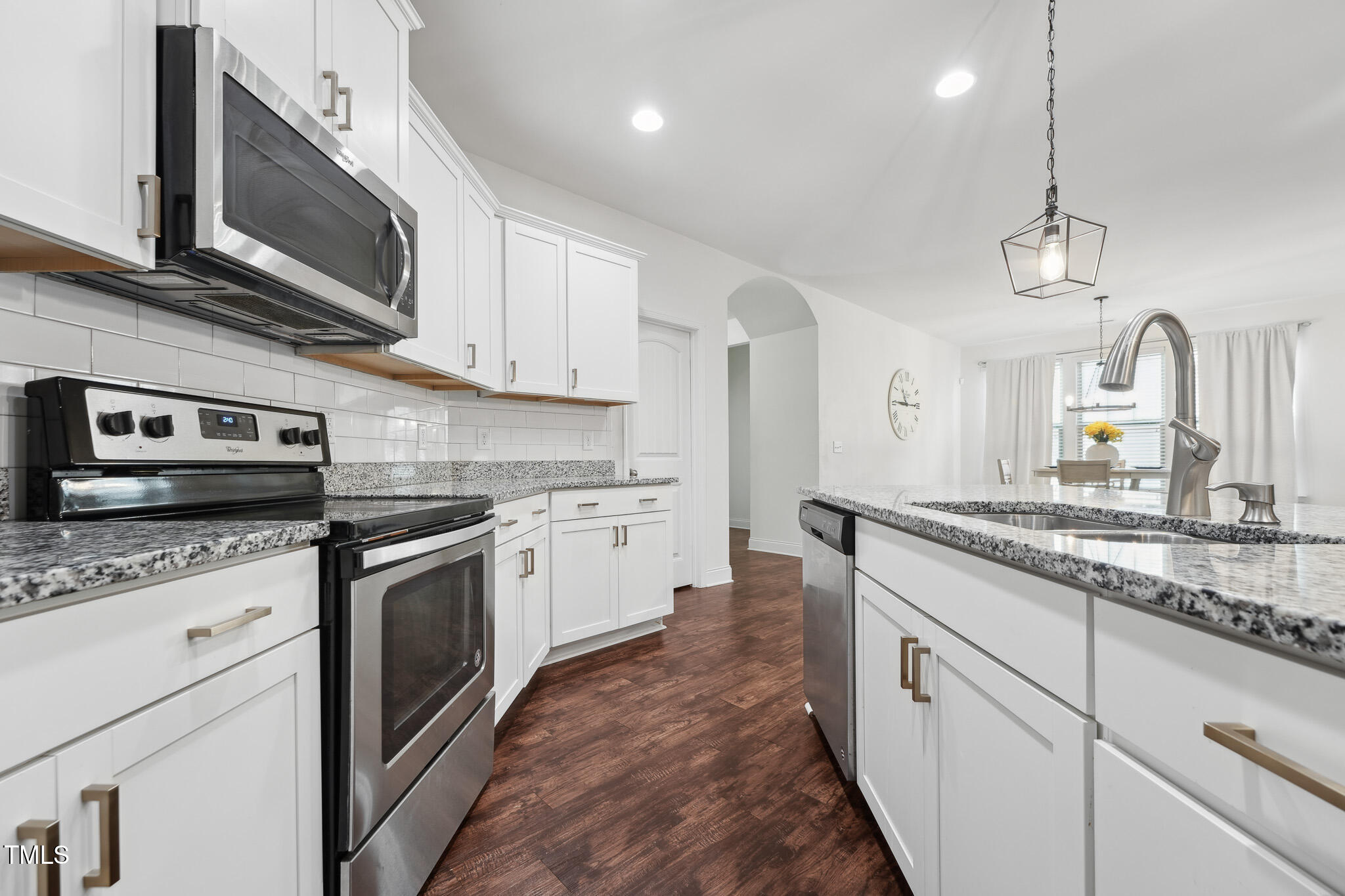 475 Long View Drive