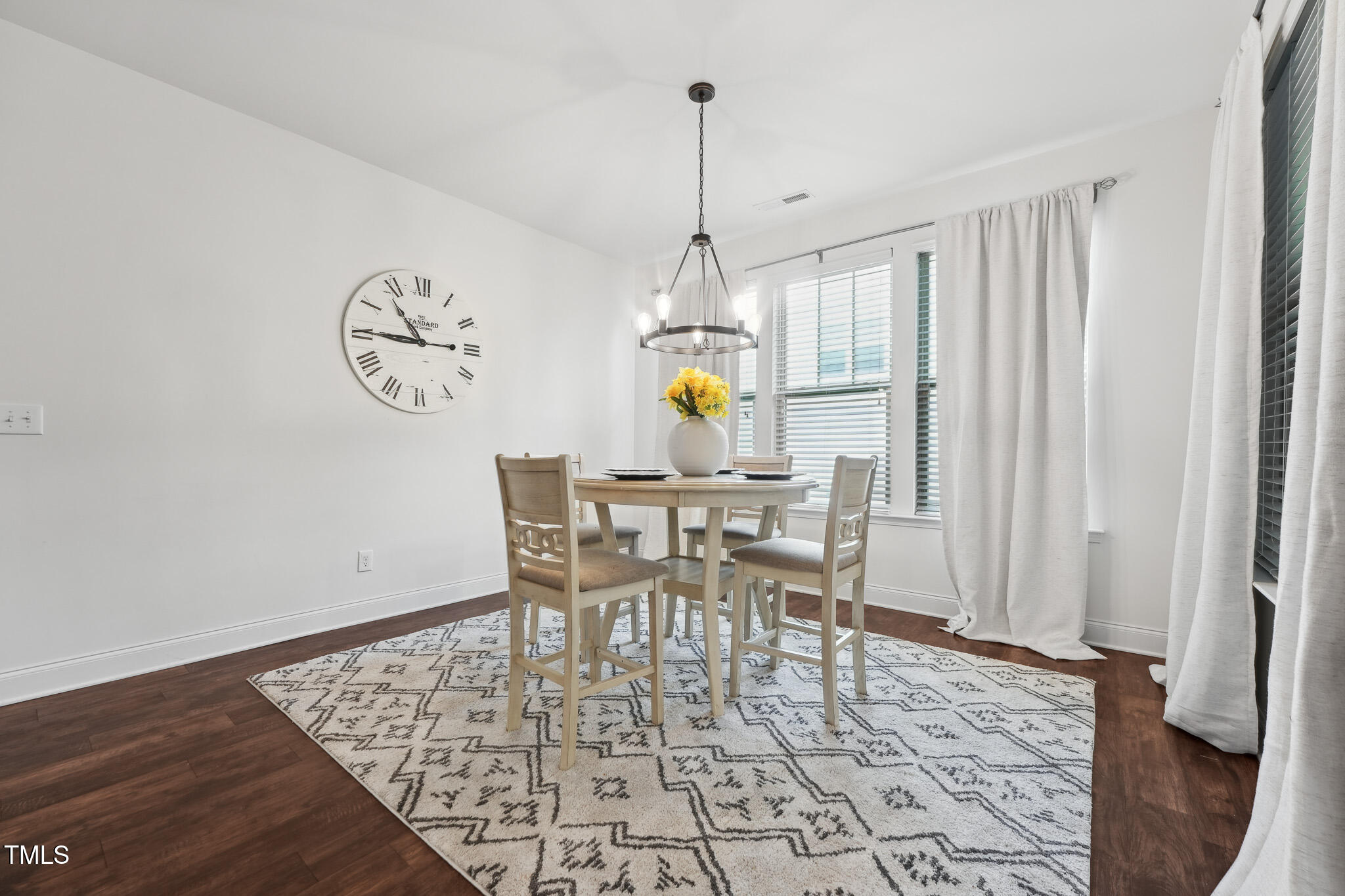 475 Long View Drive