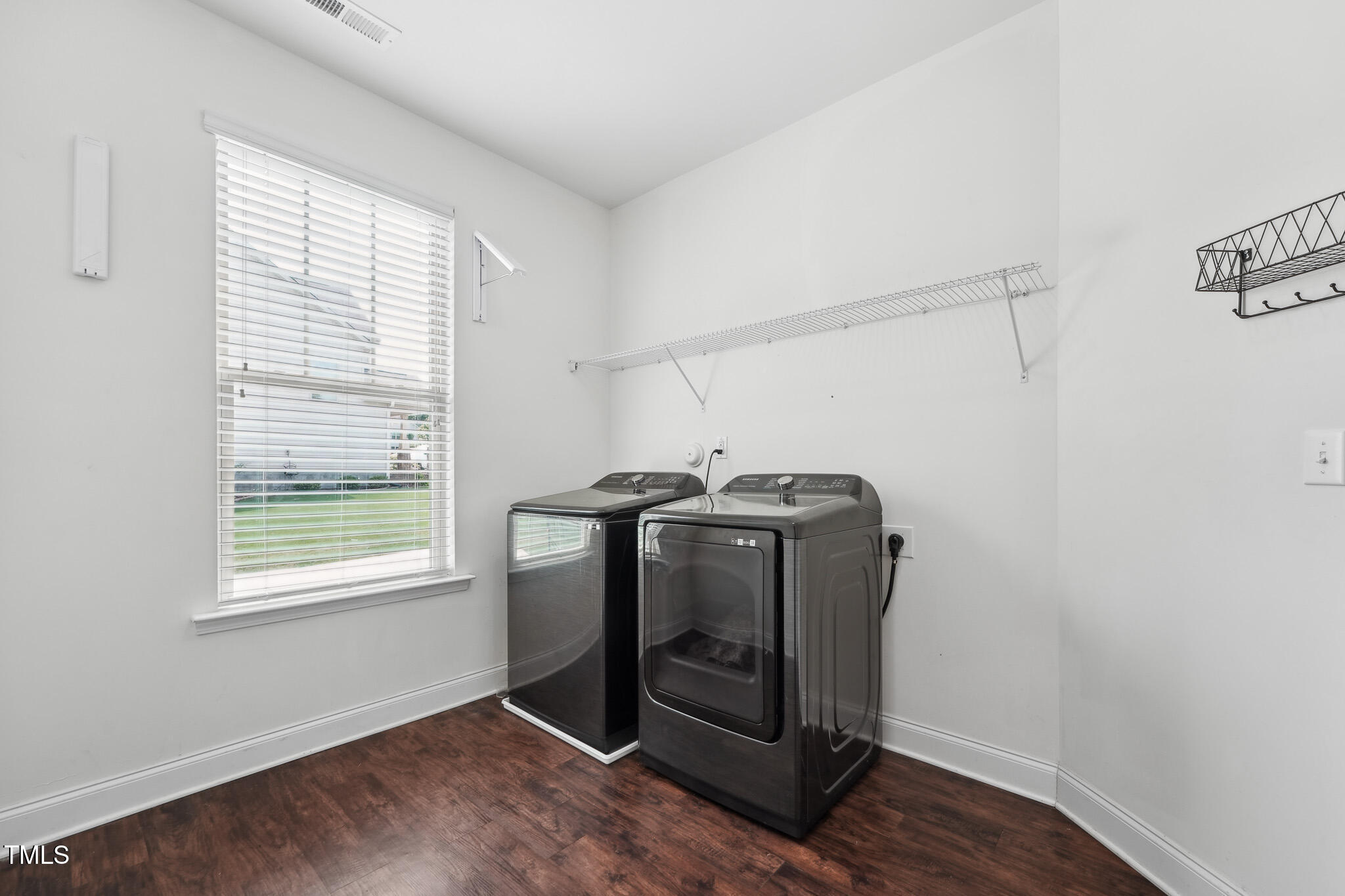 475 Long View Drive