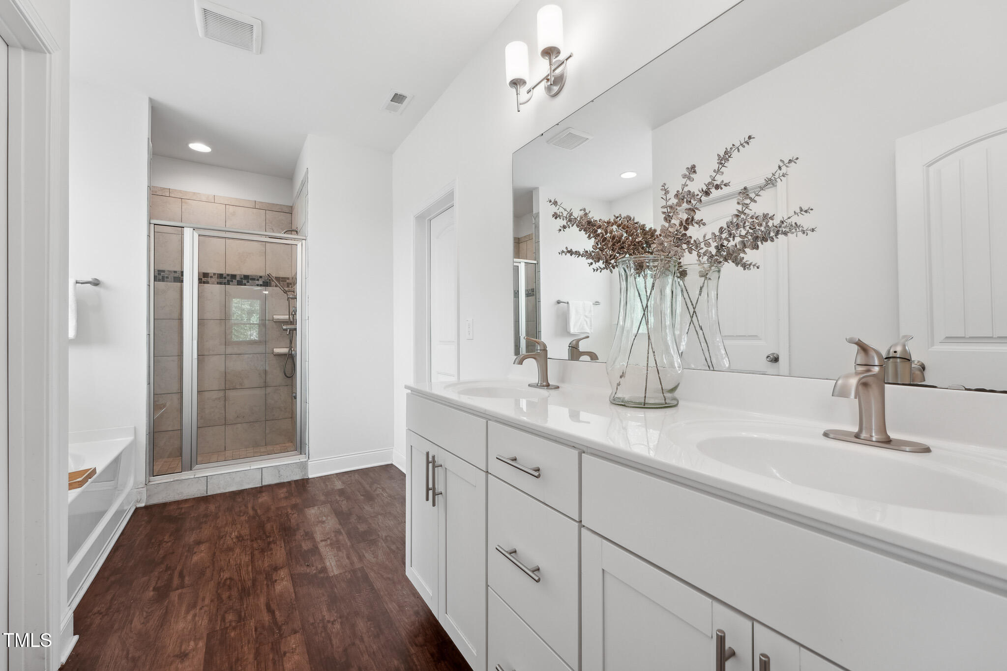 475 Long View Drive