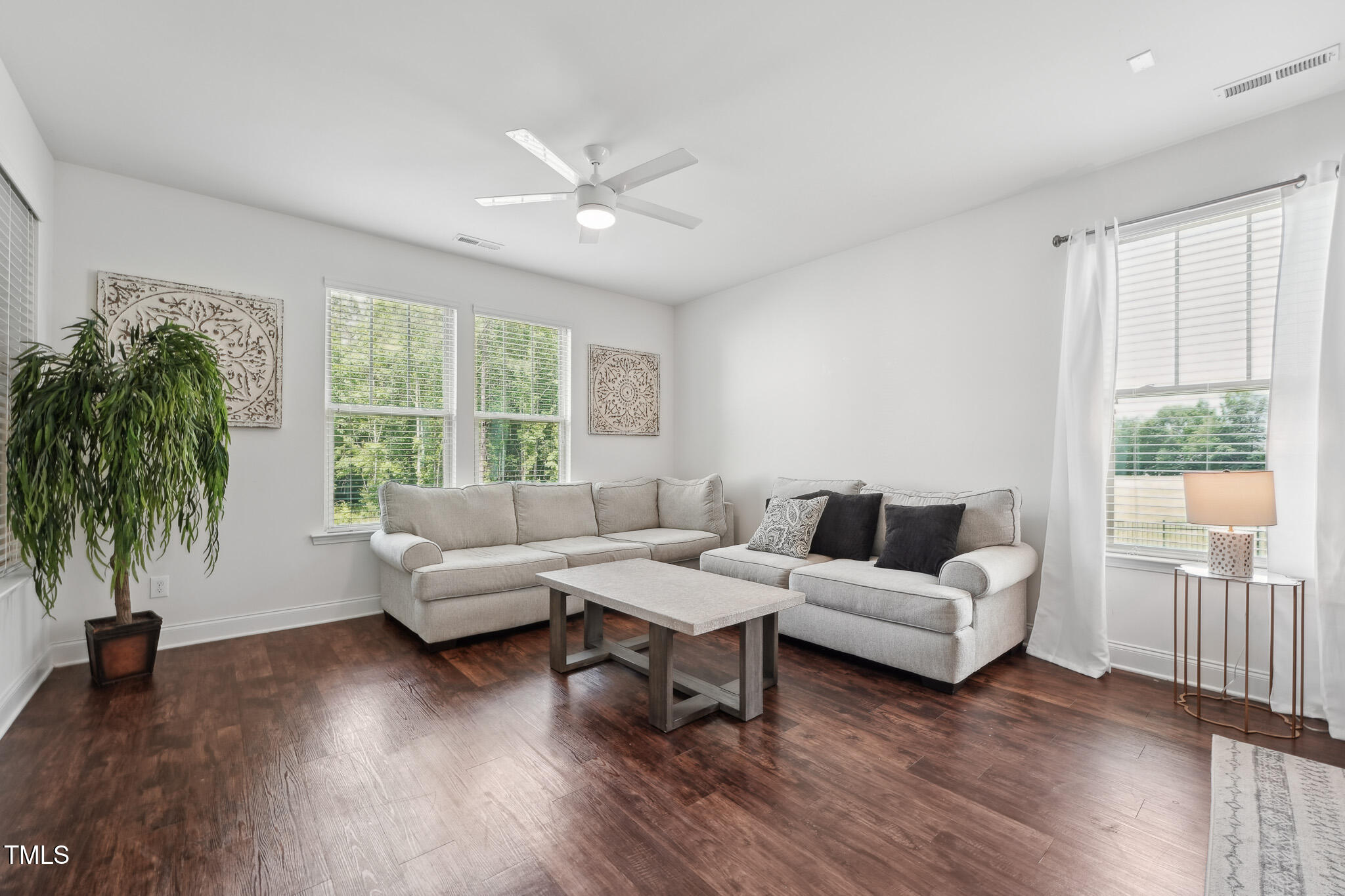 475 Long View Drive