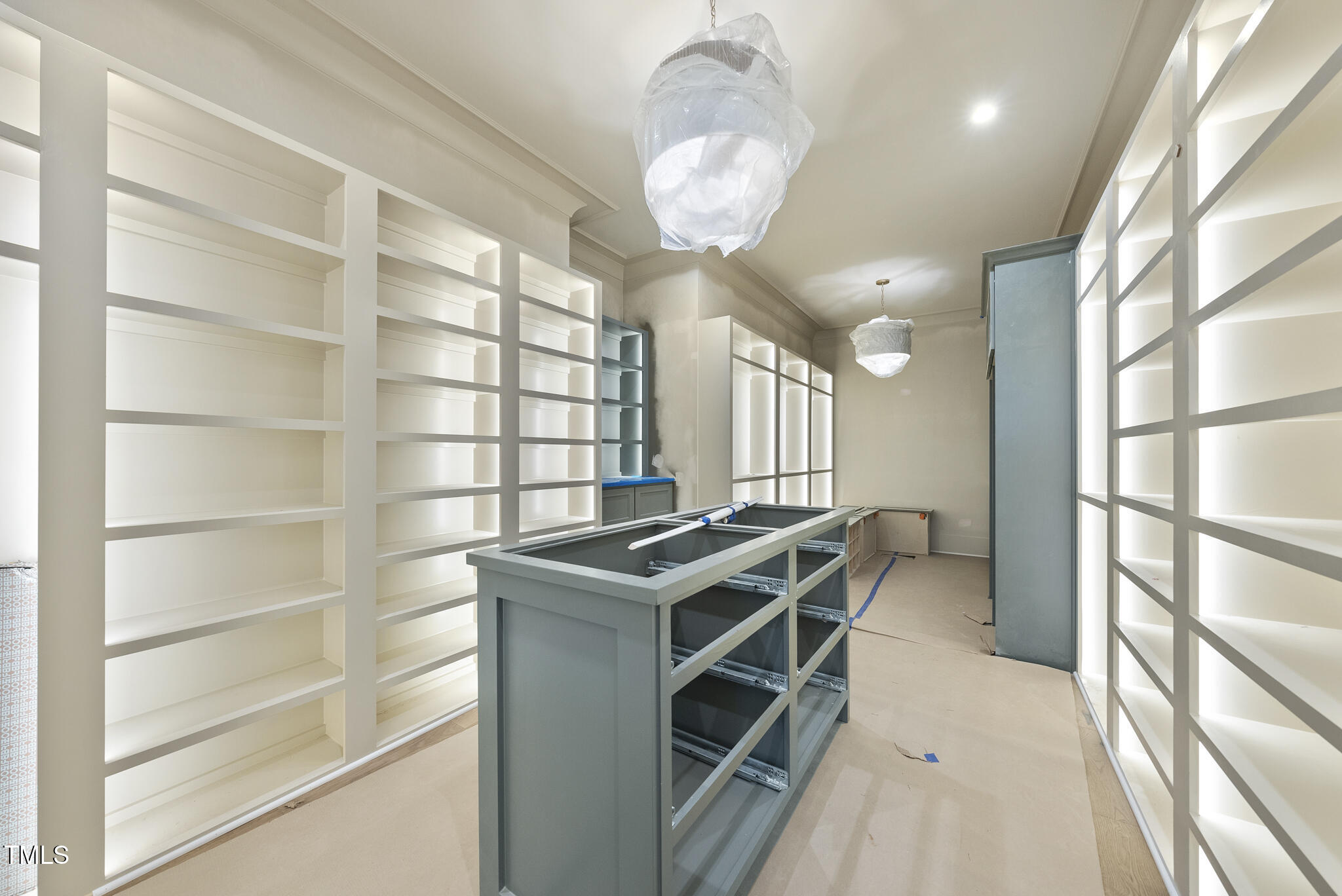 5013 Coronado Drive
