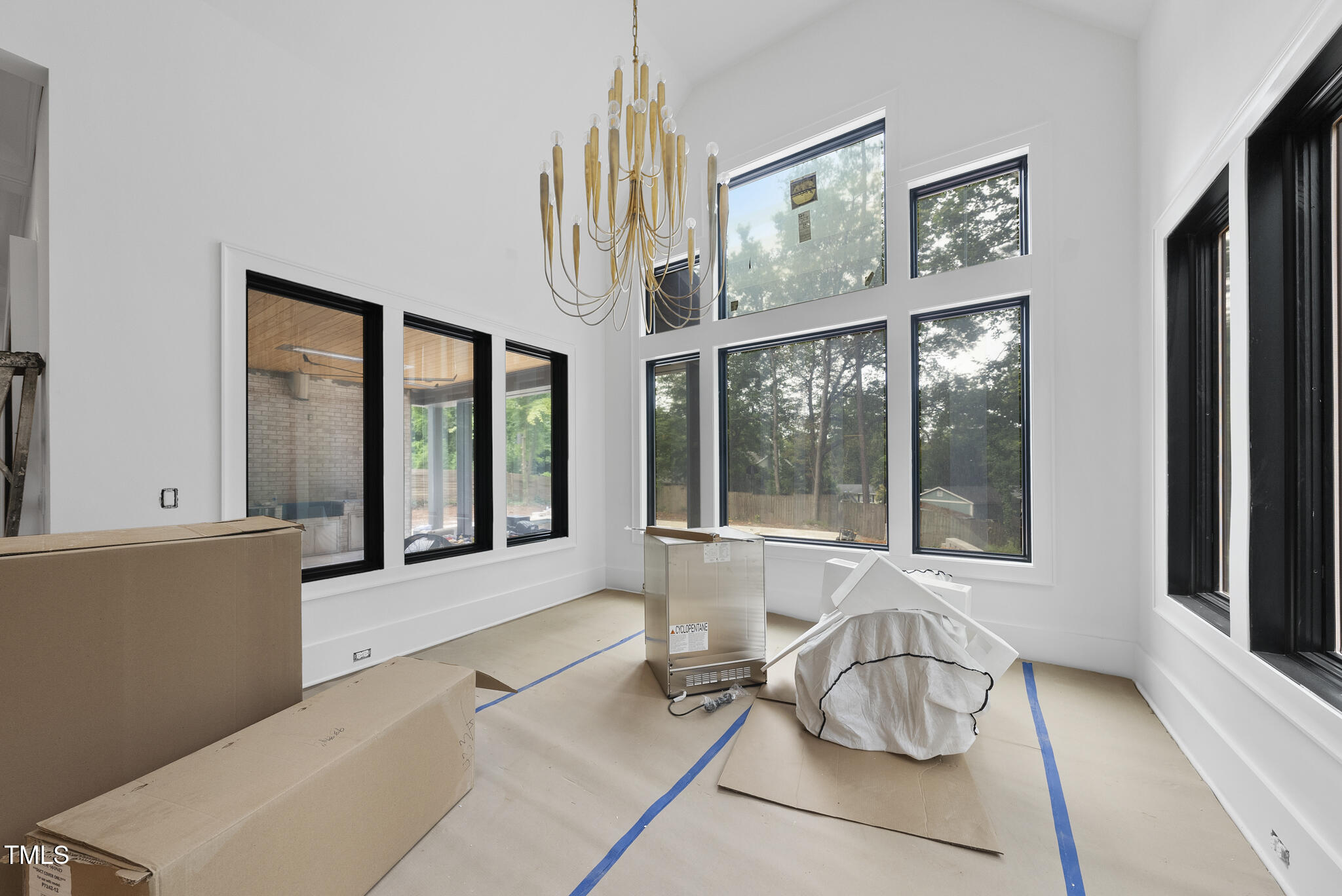 5013 Coronado Drive