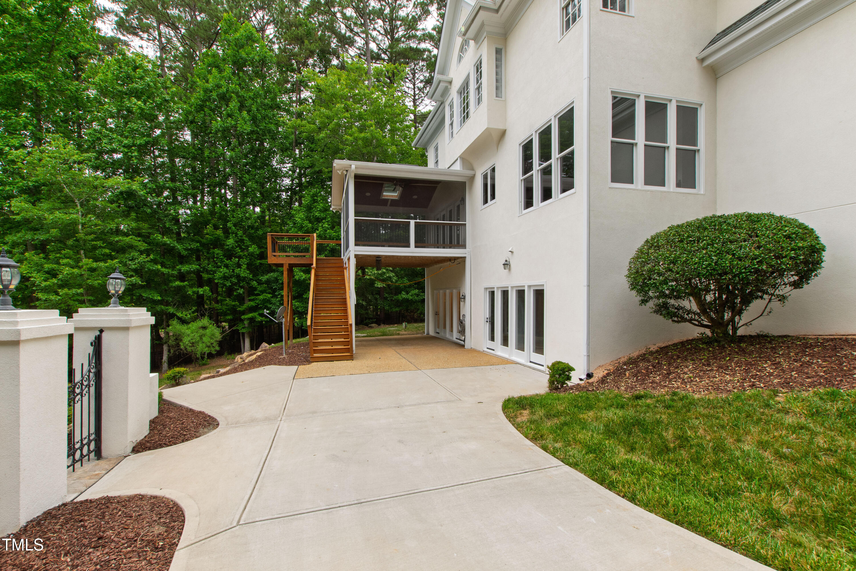 636 Pendleton Lake Road