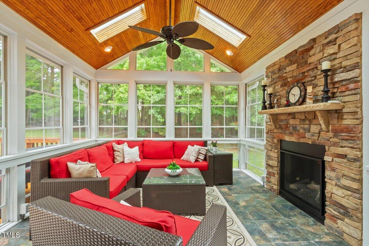 103 Rose Sky Court