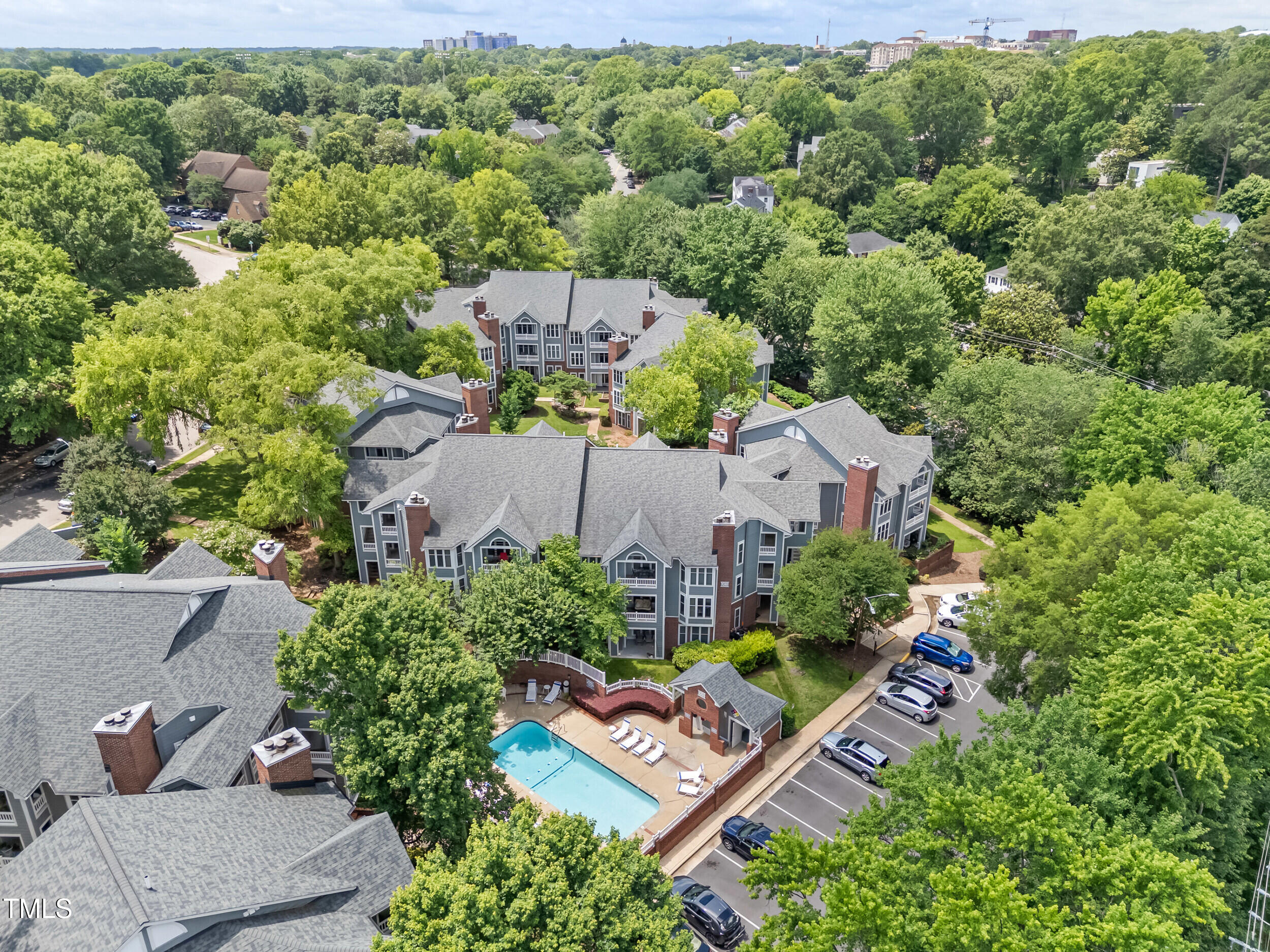 1061 Wirewood Drive # 303