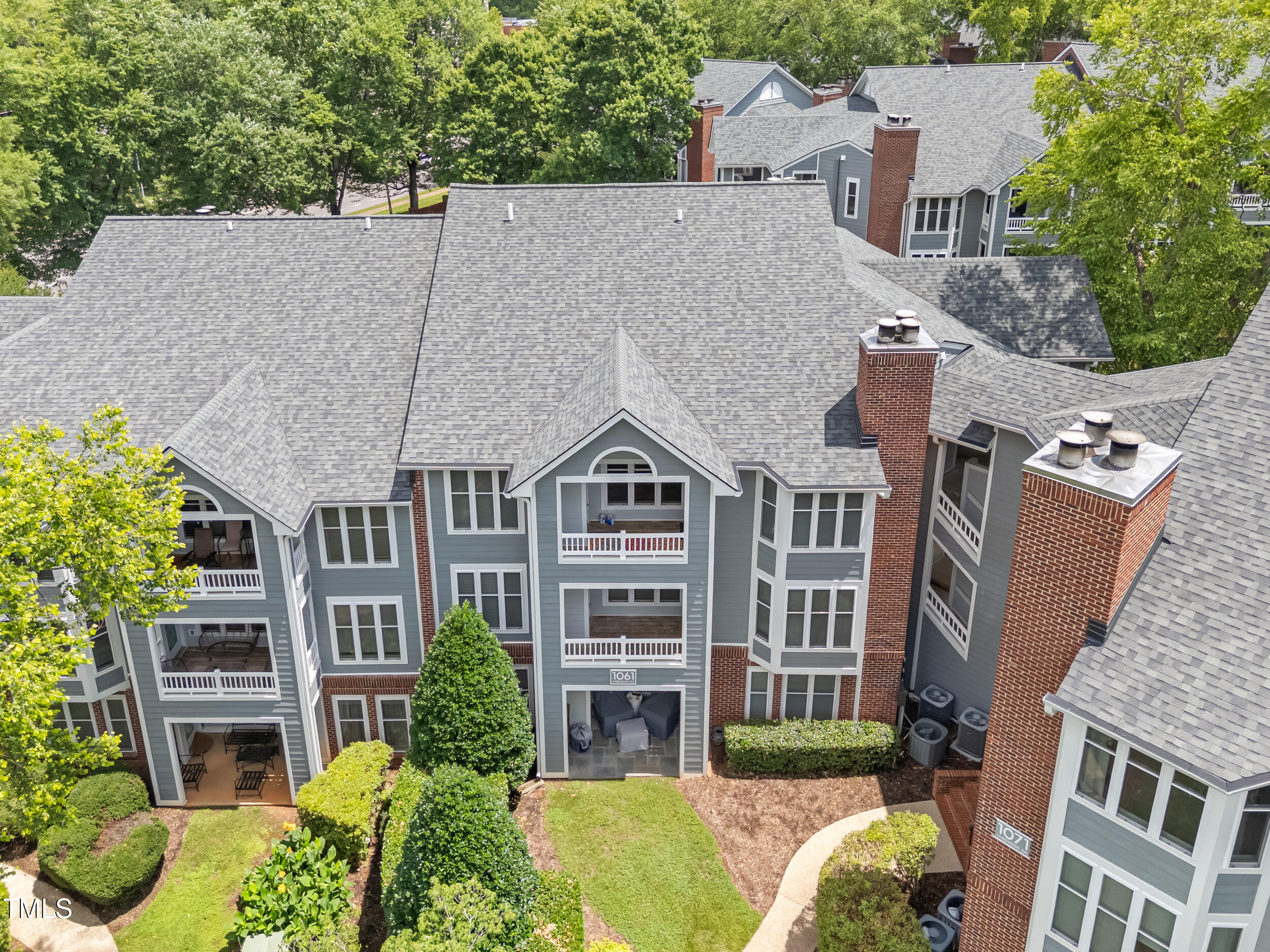 1061 Wirewood Drive # 303