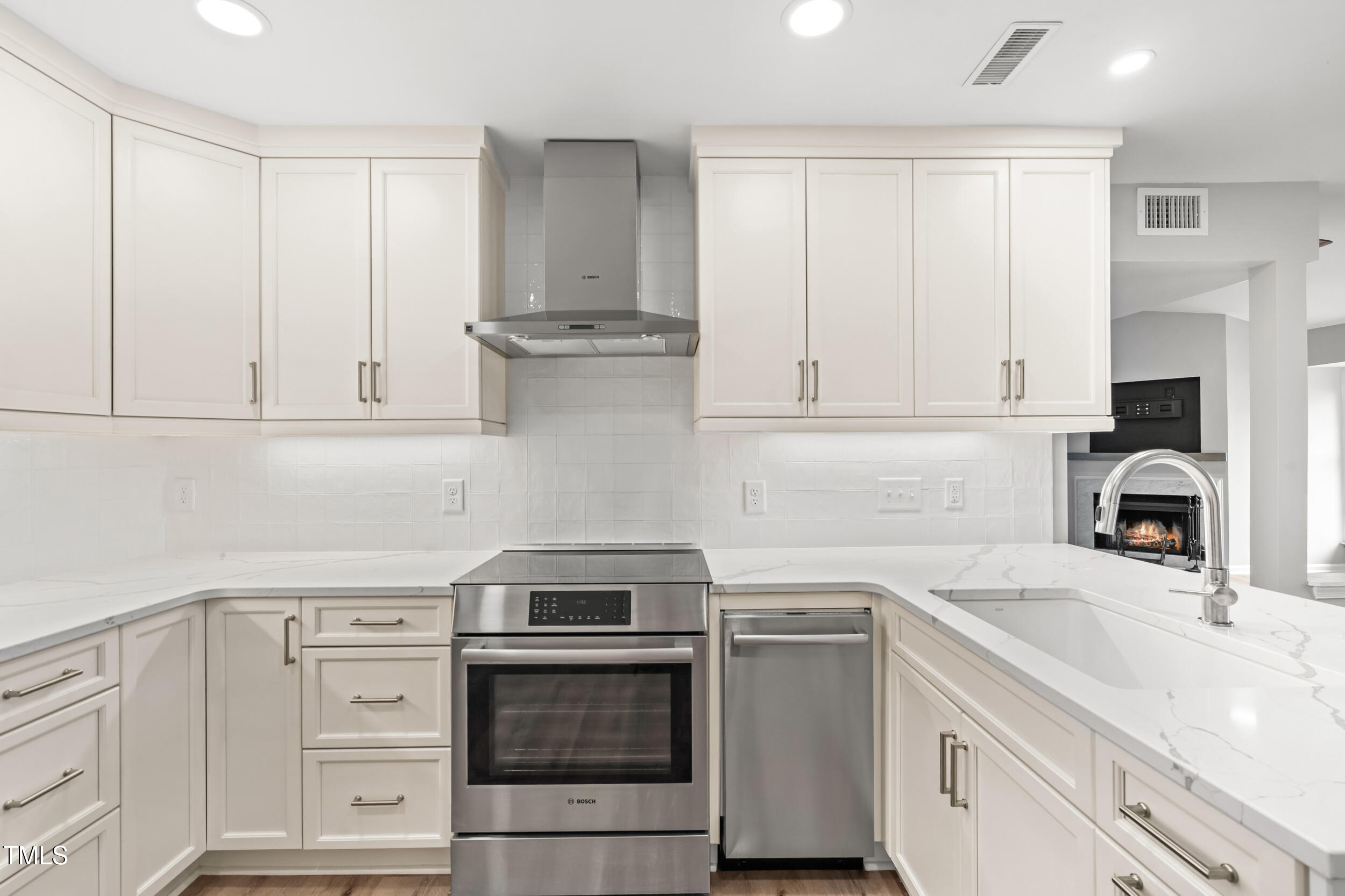1061 Wirewood Drive # 303