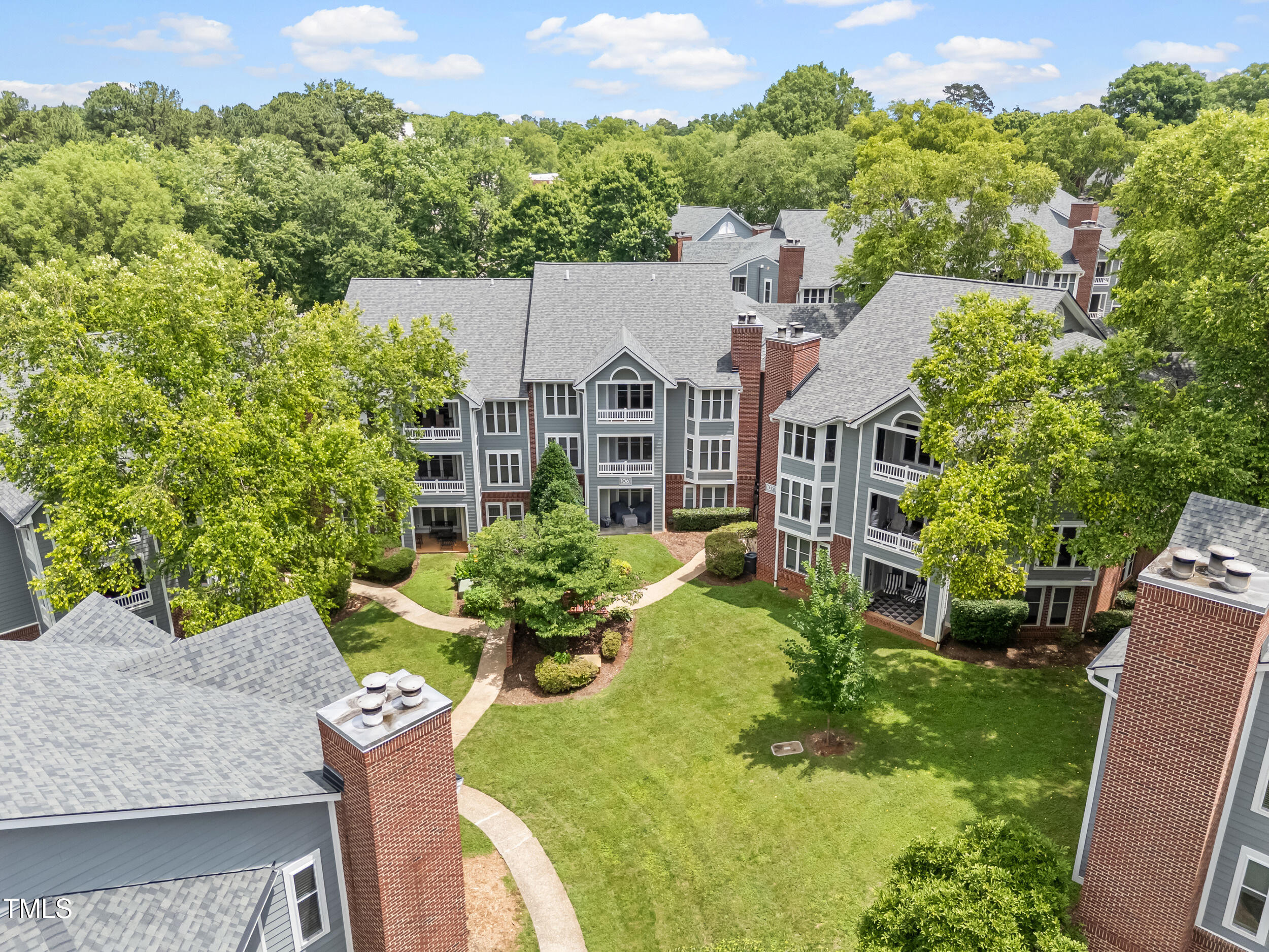 1061 Wirewood Drive # 303