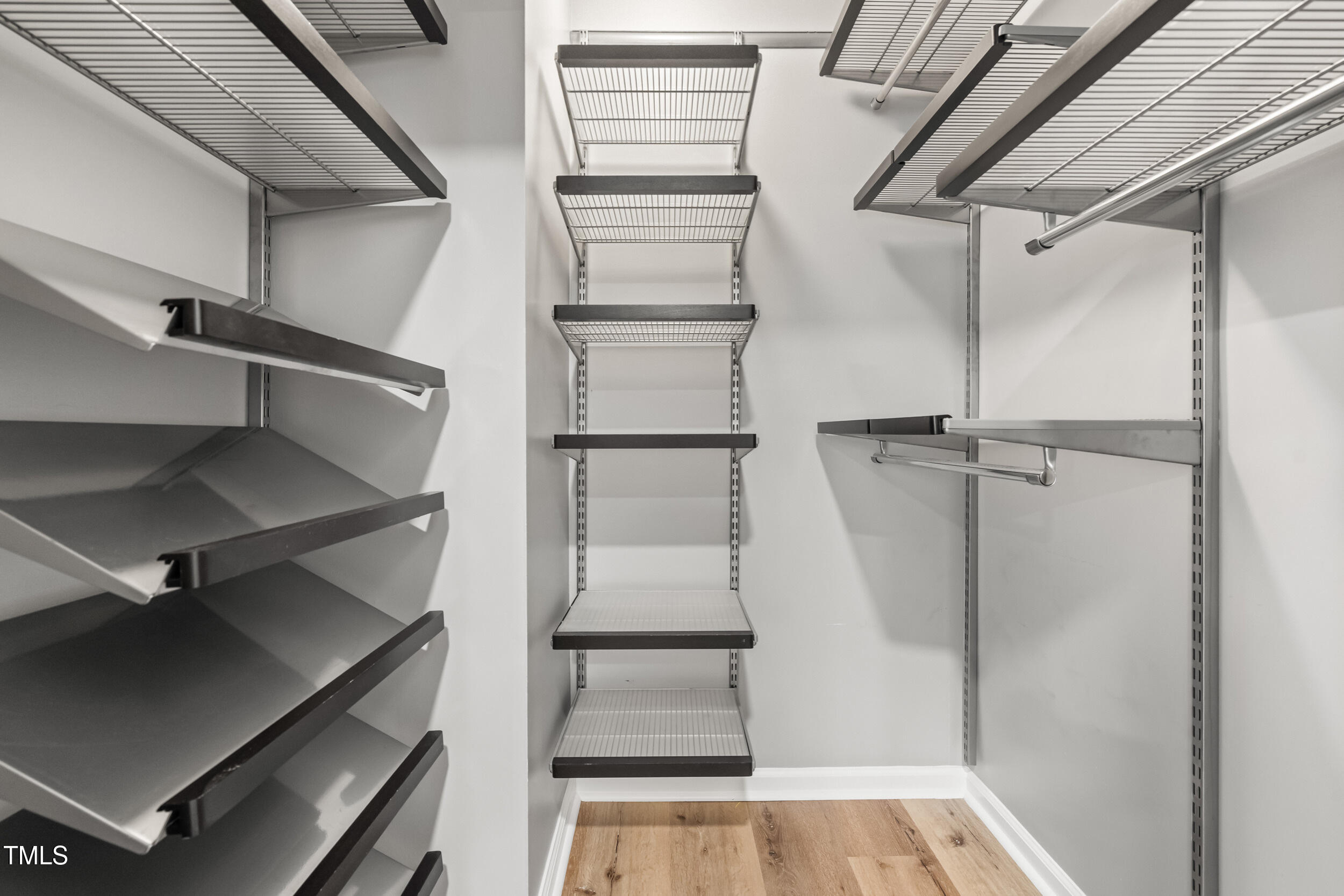 1061 Wirewood Drive # 303