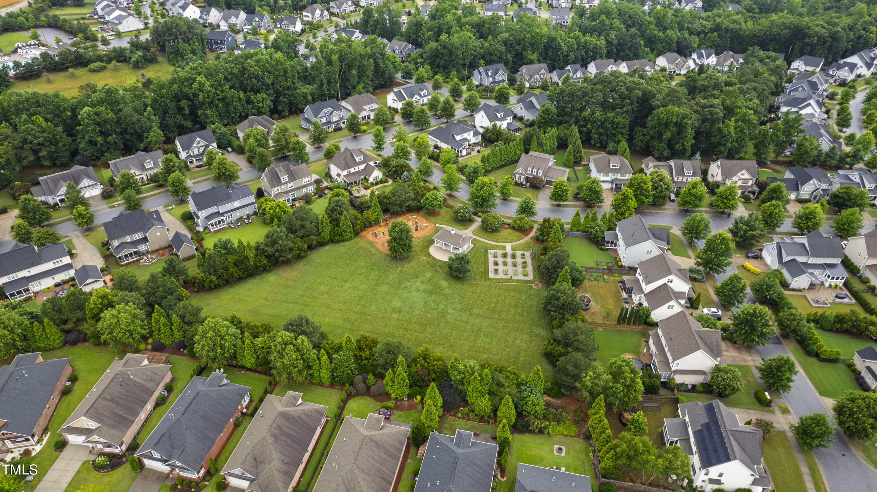 209 Sunset Bluffs Drive