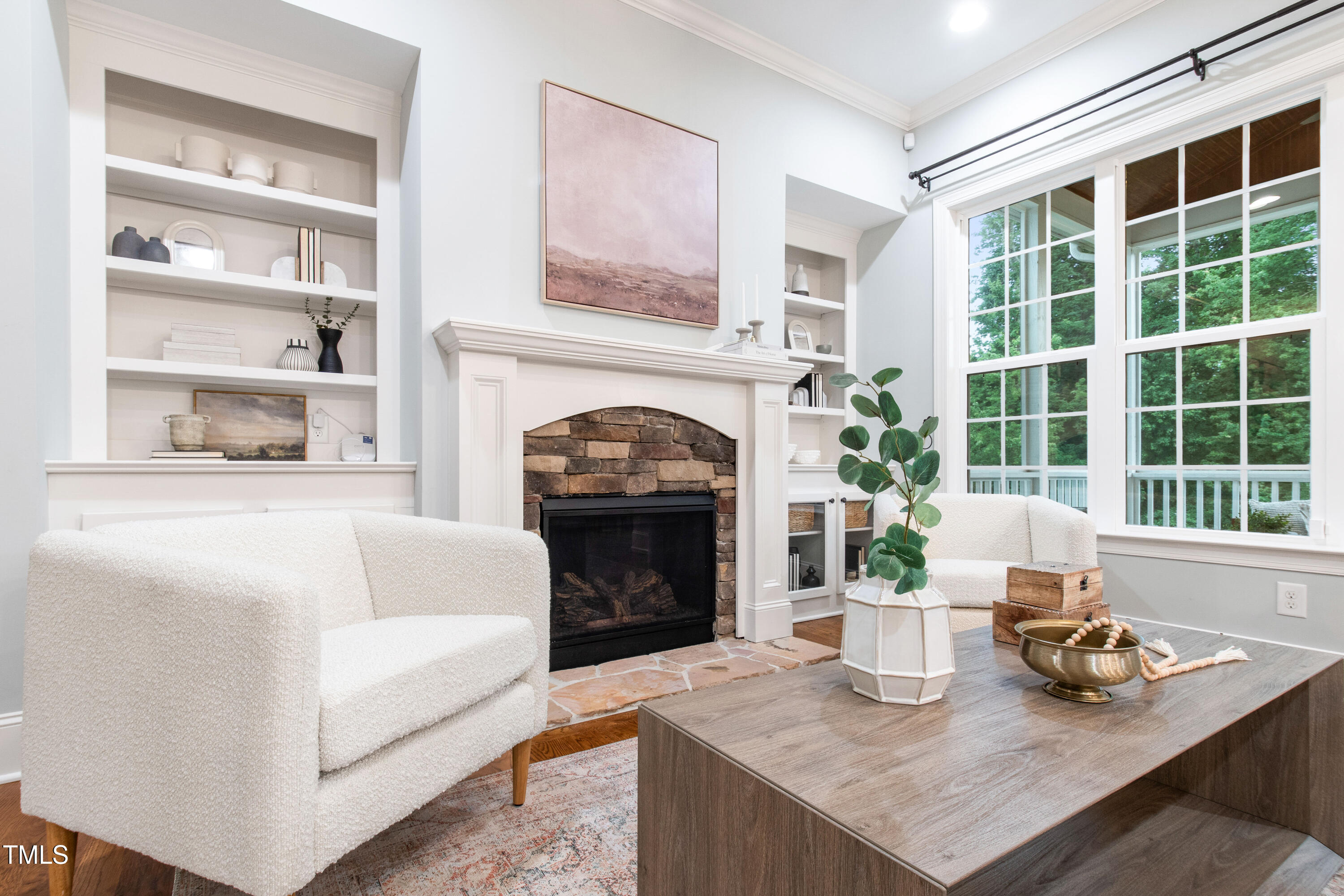 209 Sunset Bluffs Drive
