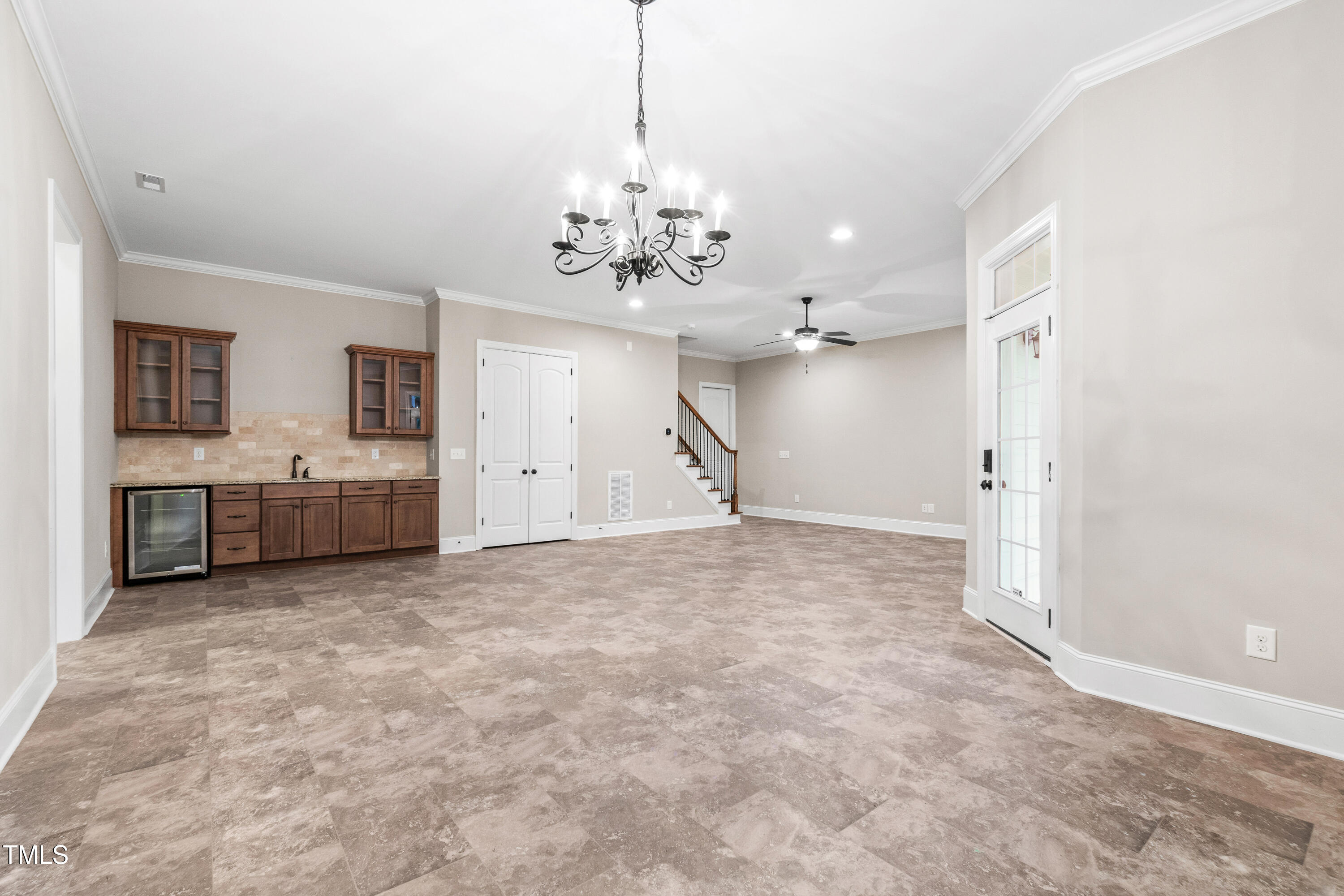 209 Sunset Bluffs Drive