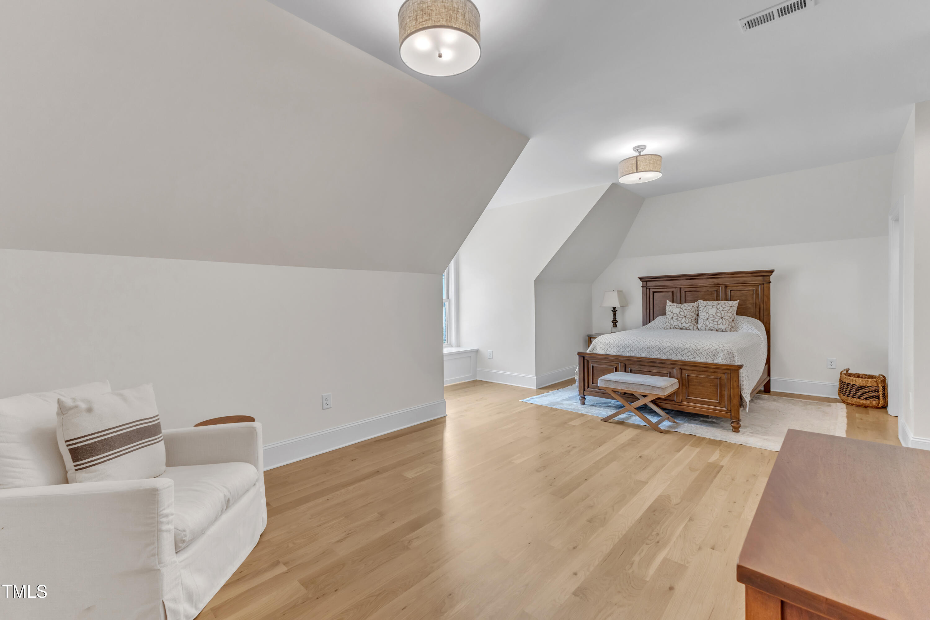 106 New Dawn Court