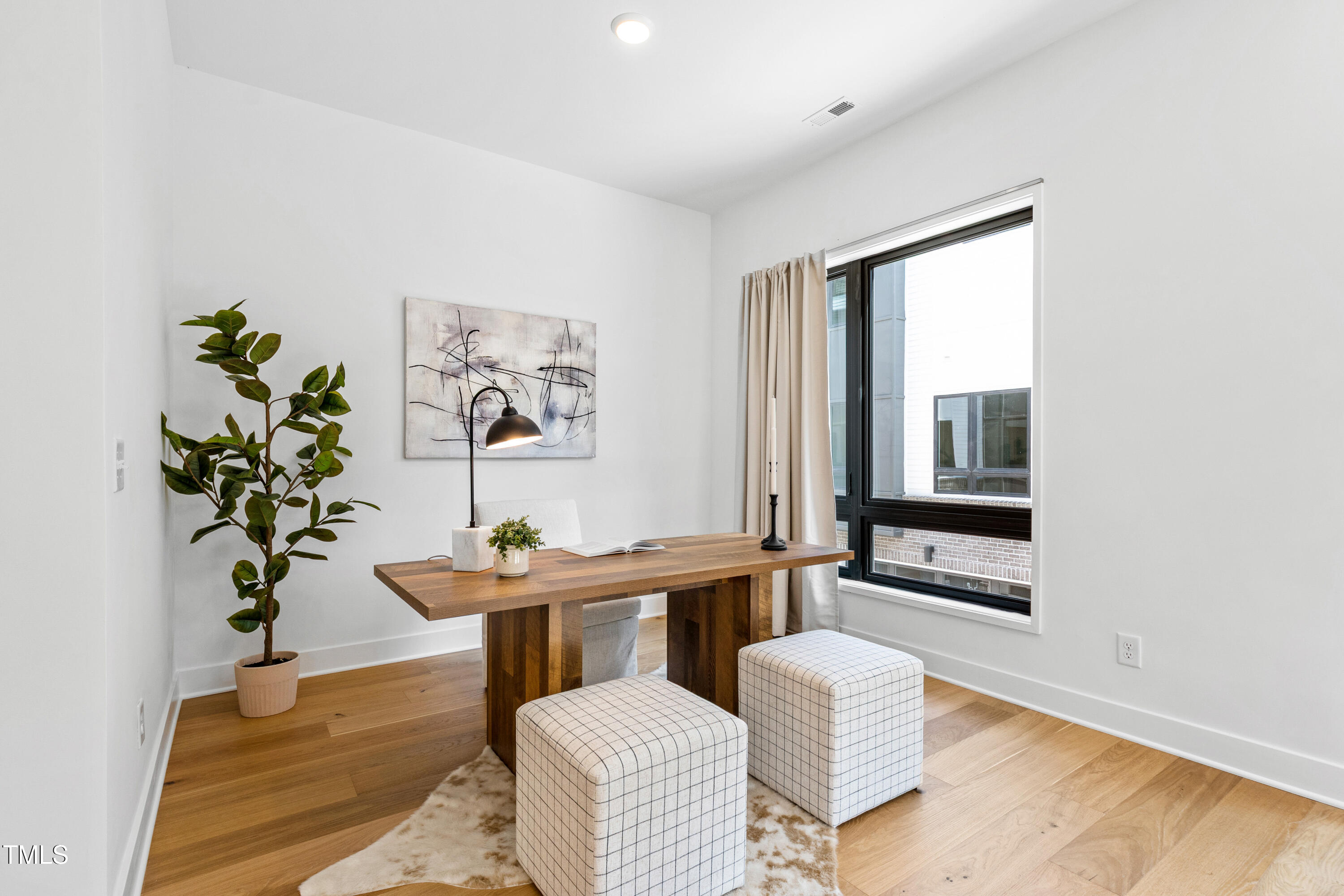 511 Edgecreek Court