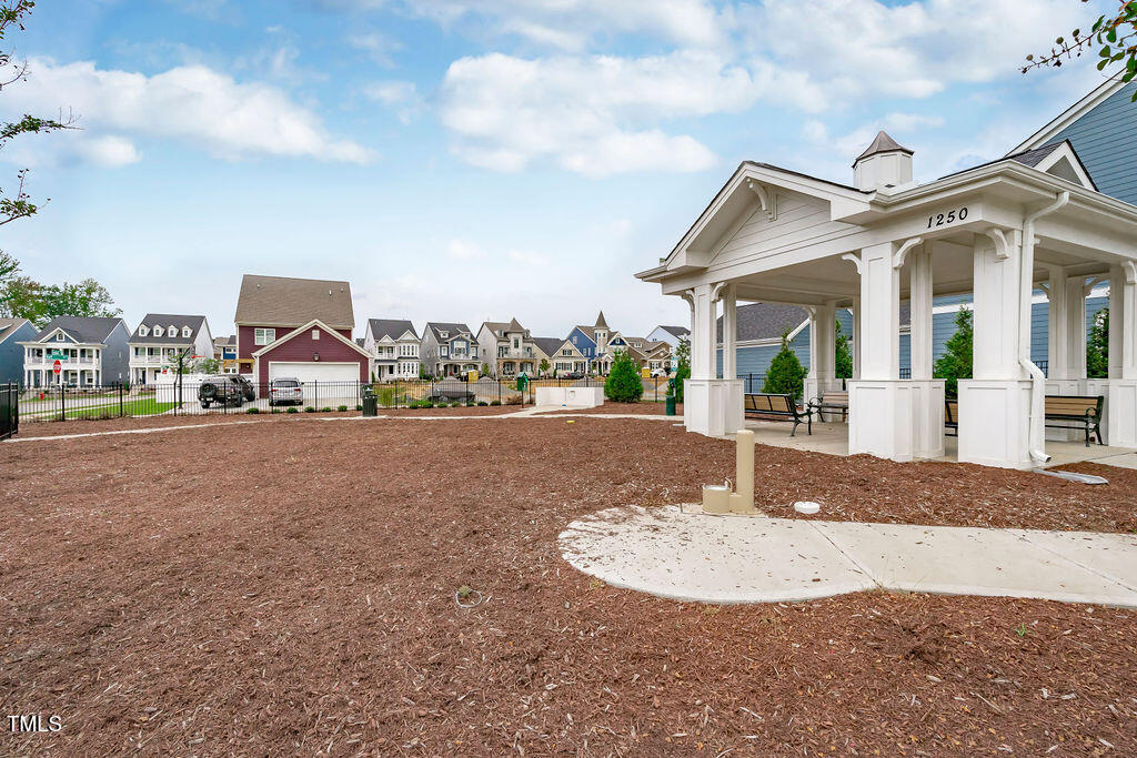 1344 Brown Velvet Lane