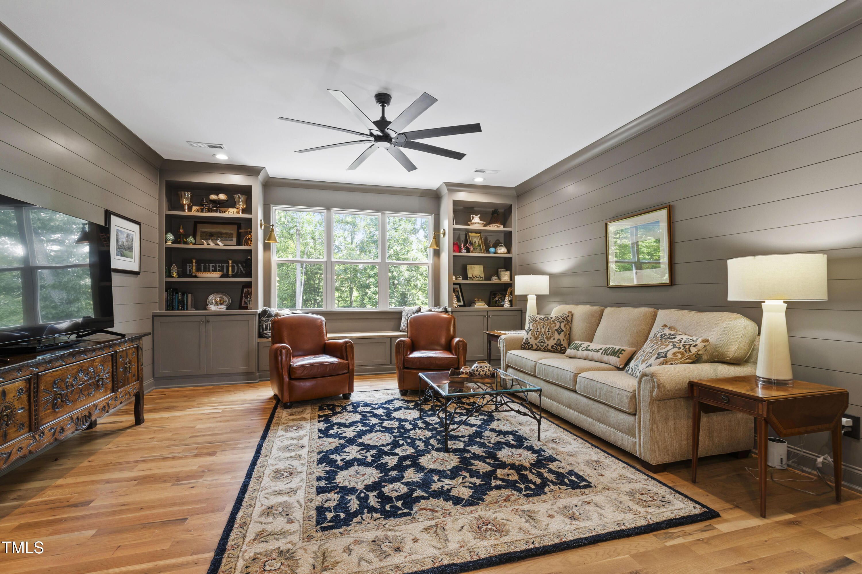 541 Sunset Grove Drive