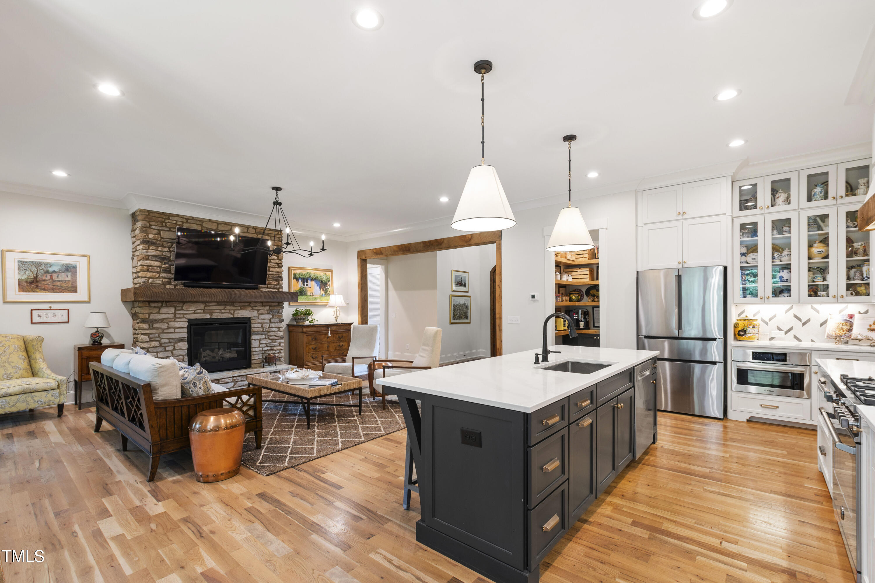 541 Sunset Grove Drive