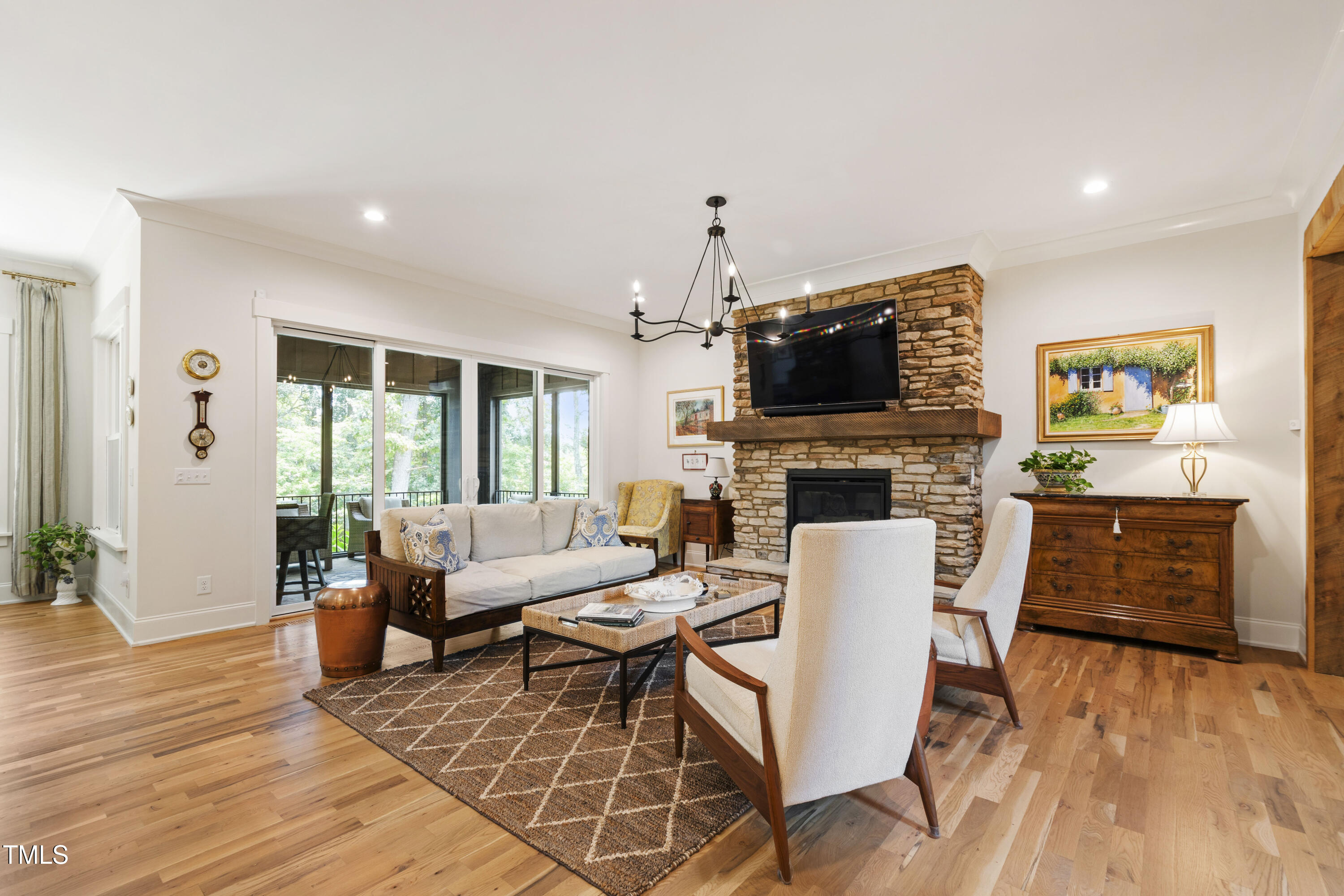 541 Sunset Grove Drive