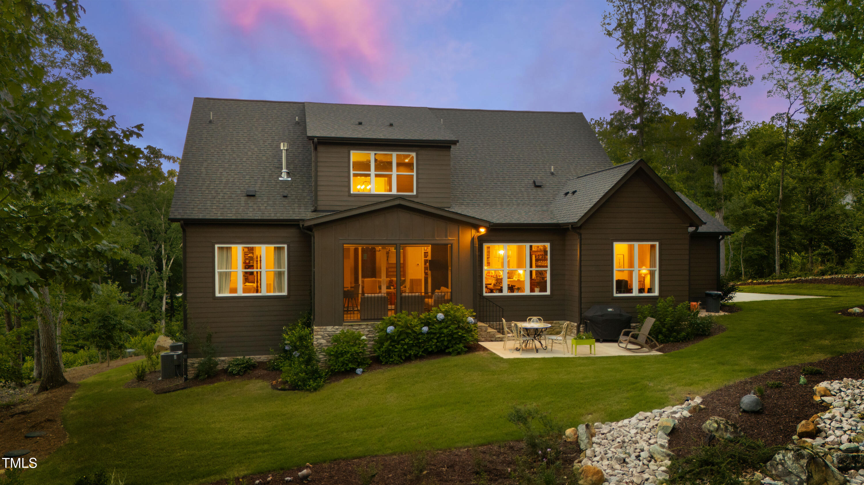 541 Sunset Grove Drive