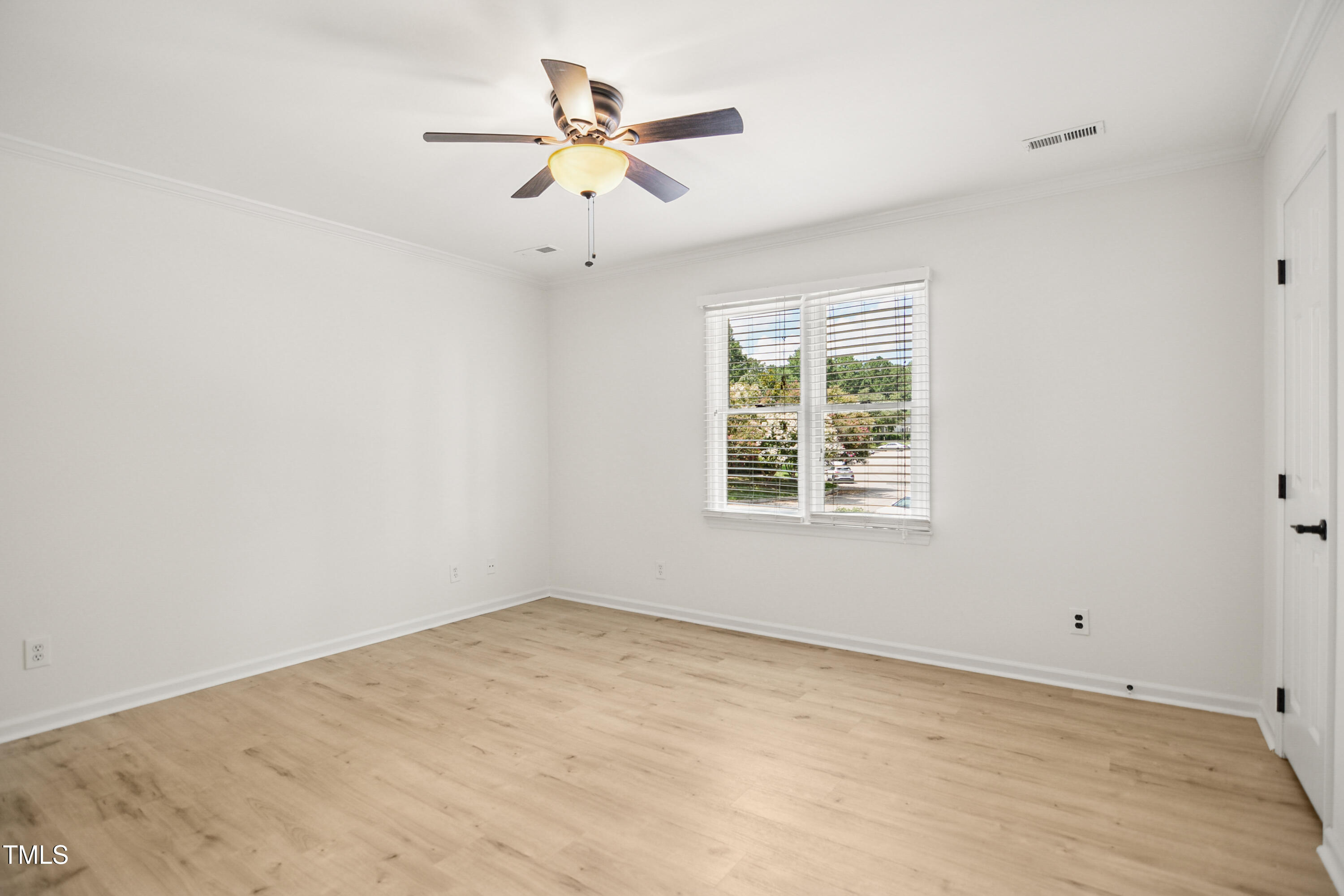 5436 Sharpe Drive