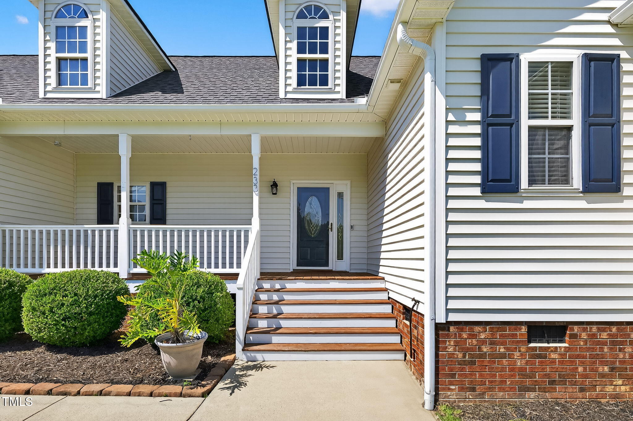 233 Meadow Hills Drive