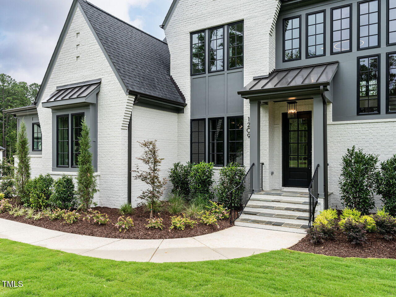 1209 Explorer Trail