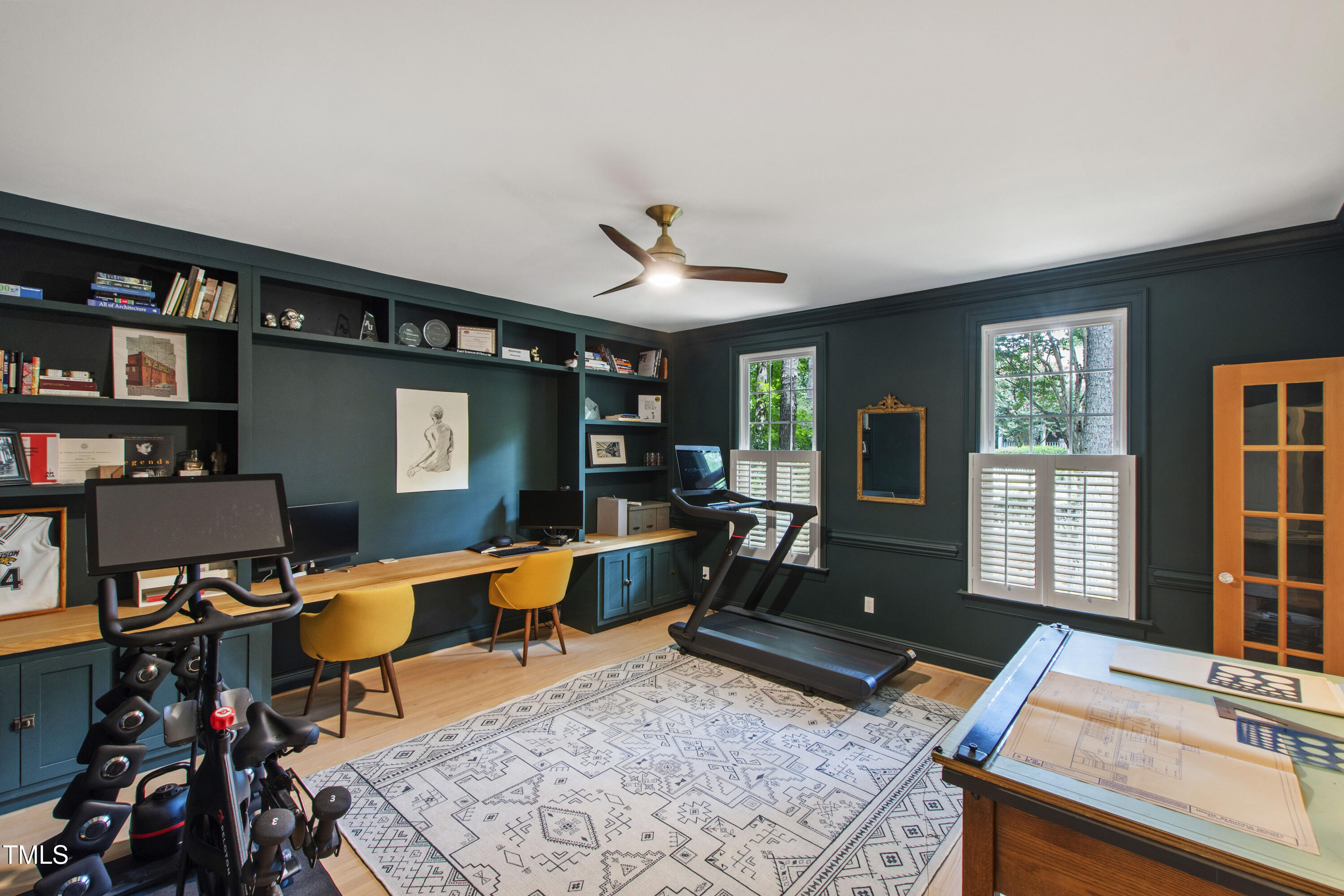 8609 Carriage Tour Lane