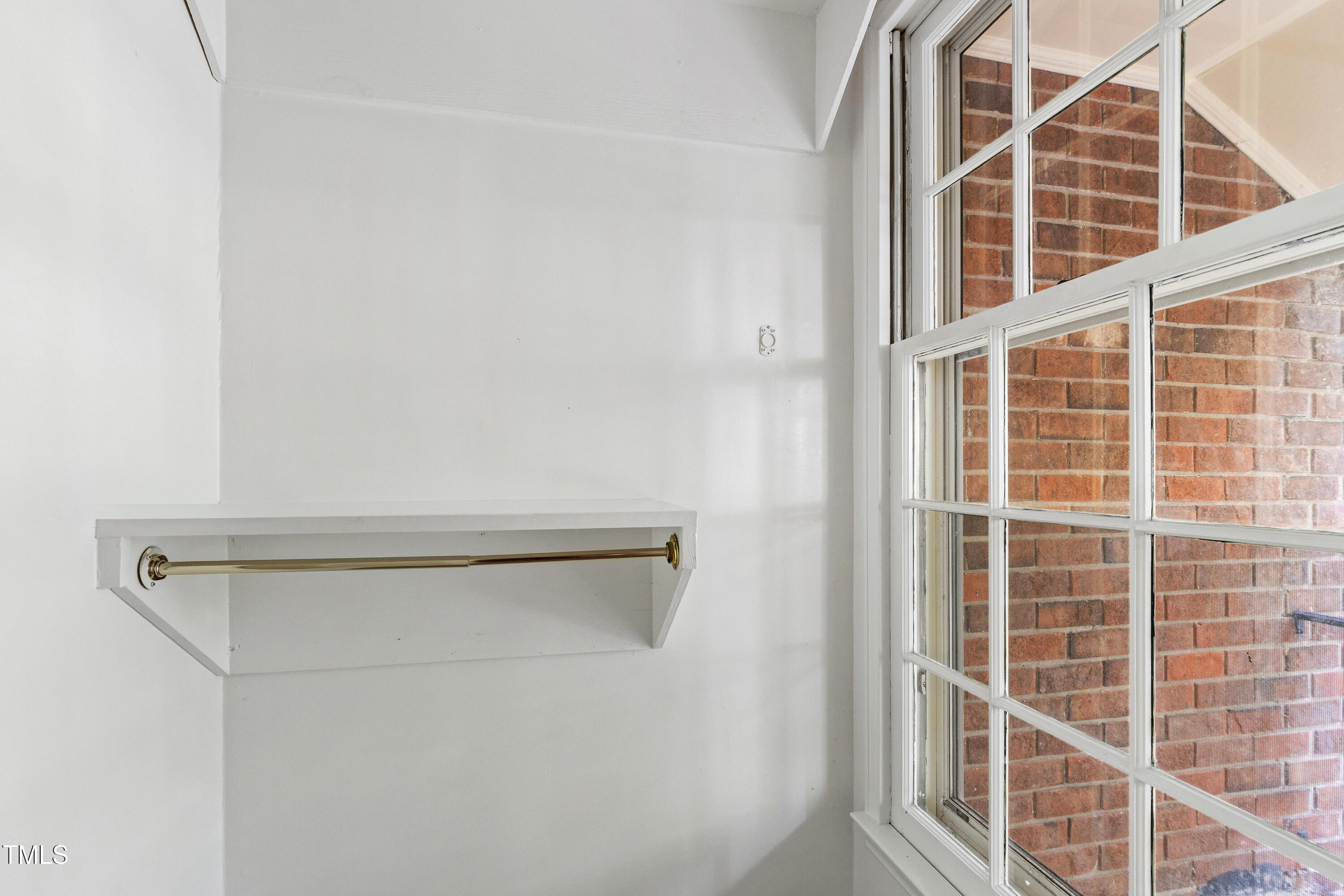 409 Smith Avenue # 102