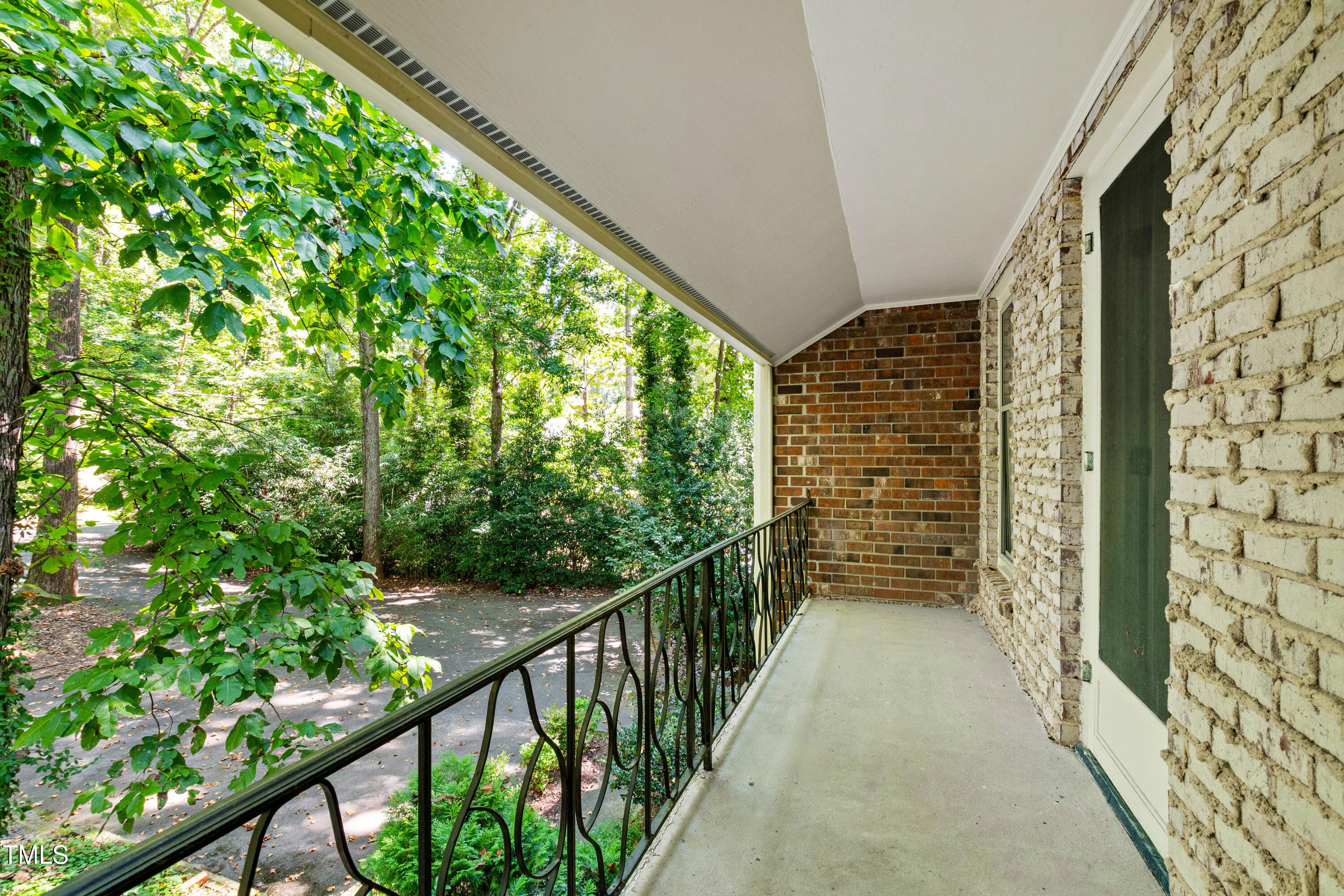 409 Smith Avenue # 102