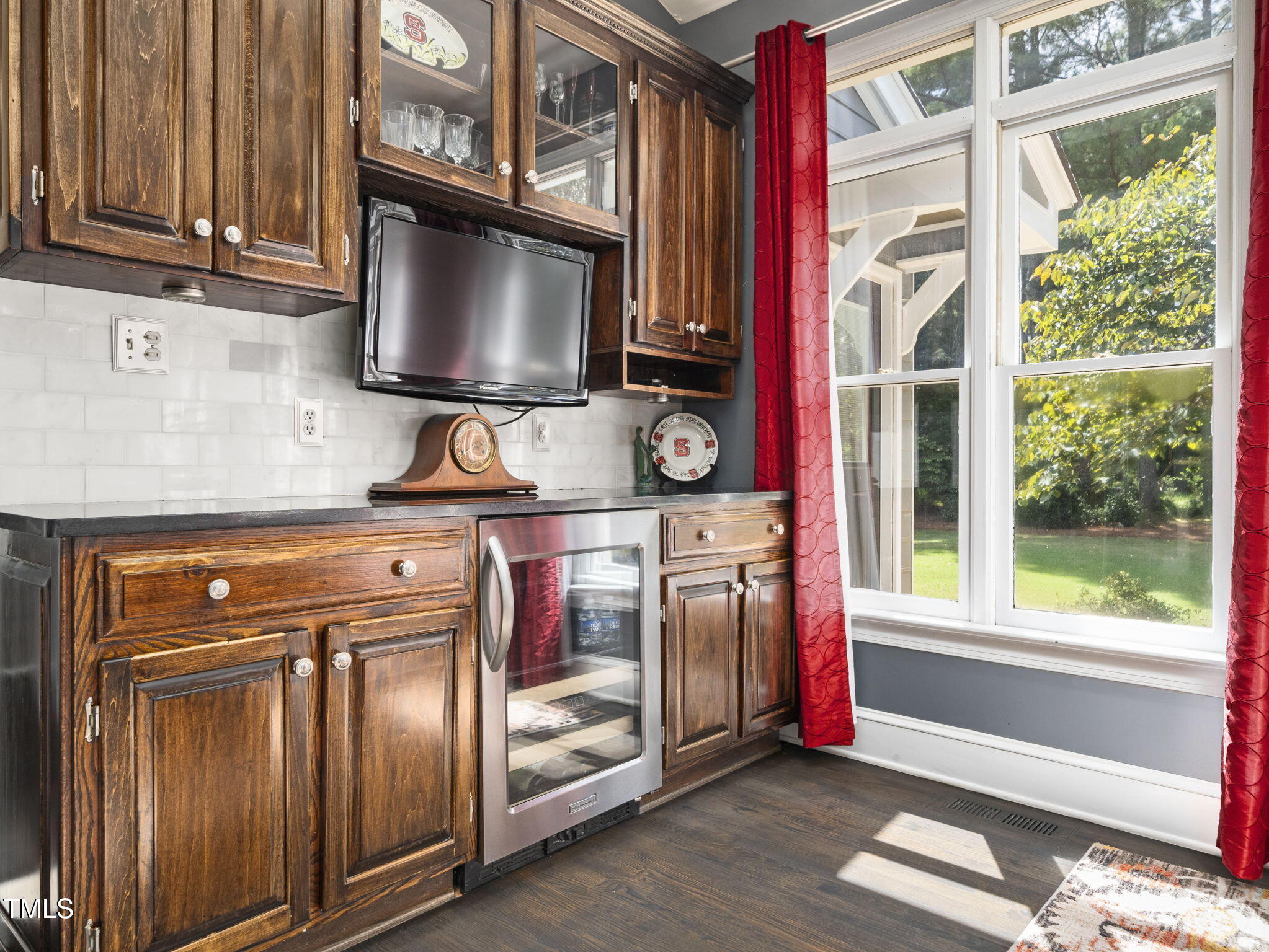 2828 Croix Place