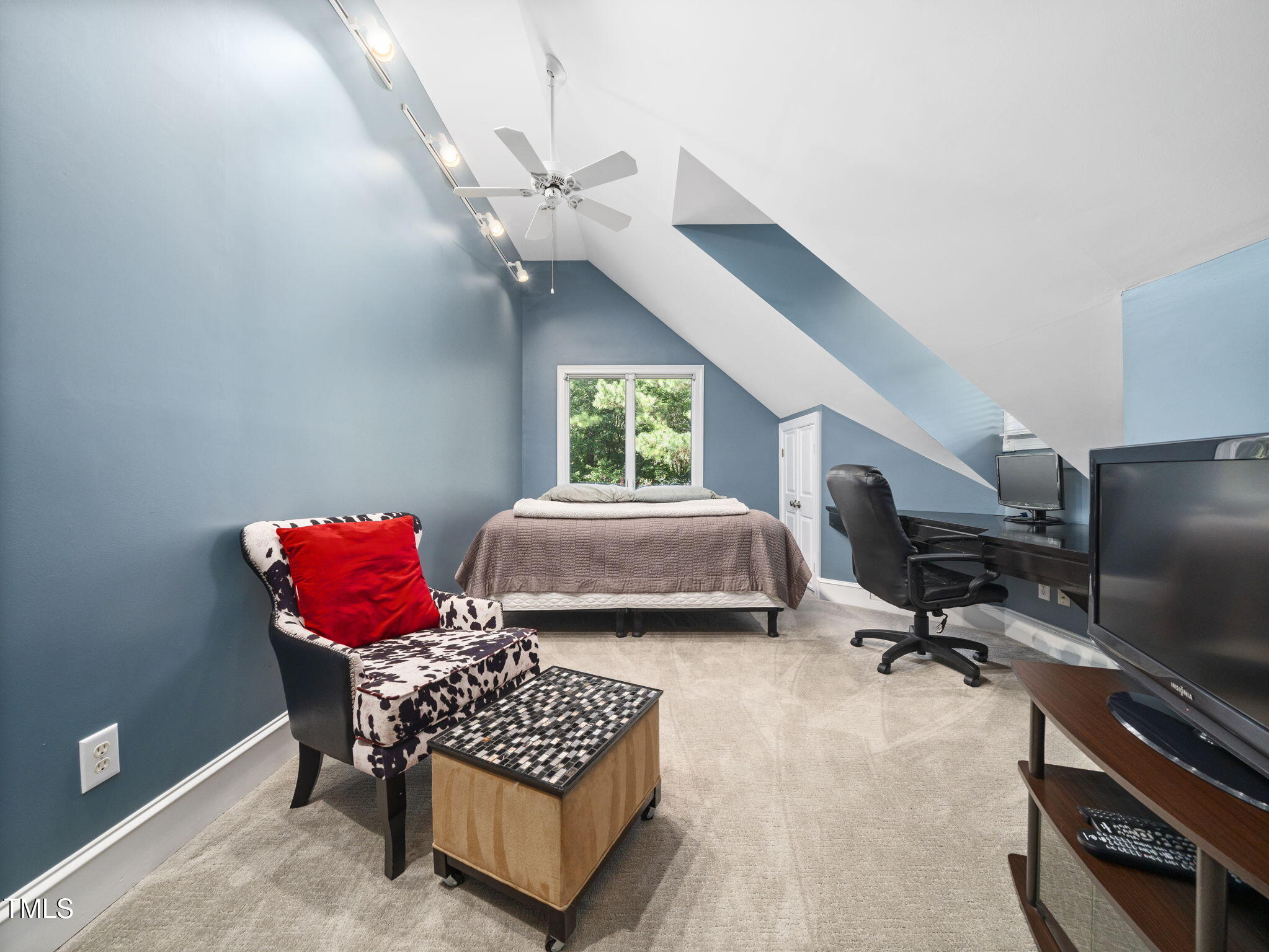 2828 Croix Place
