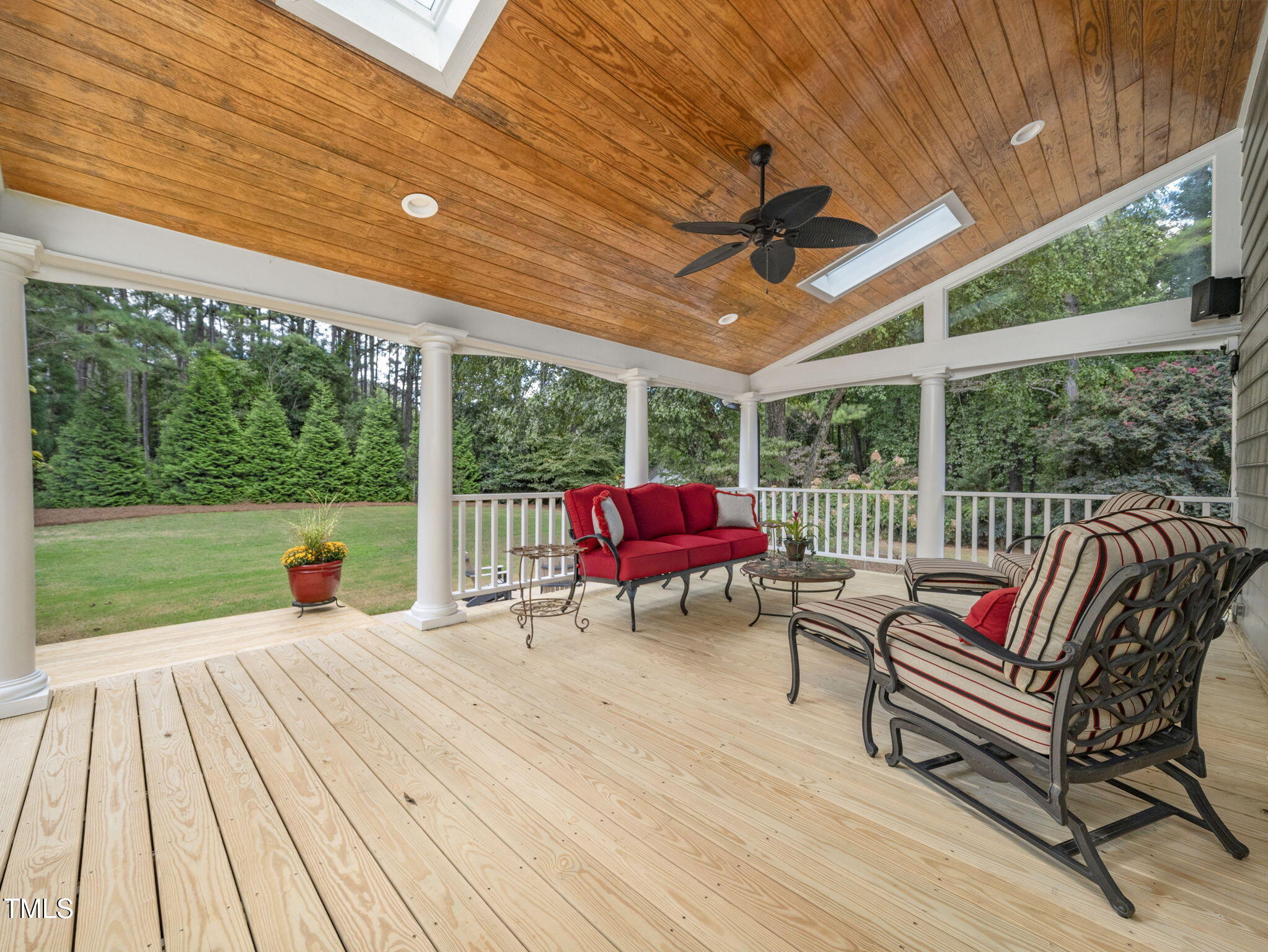 2828 Croix Place