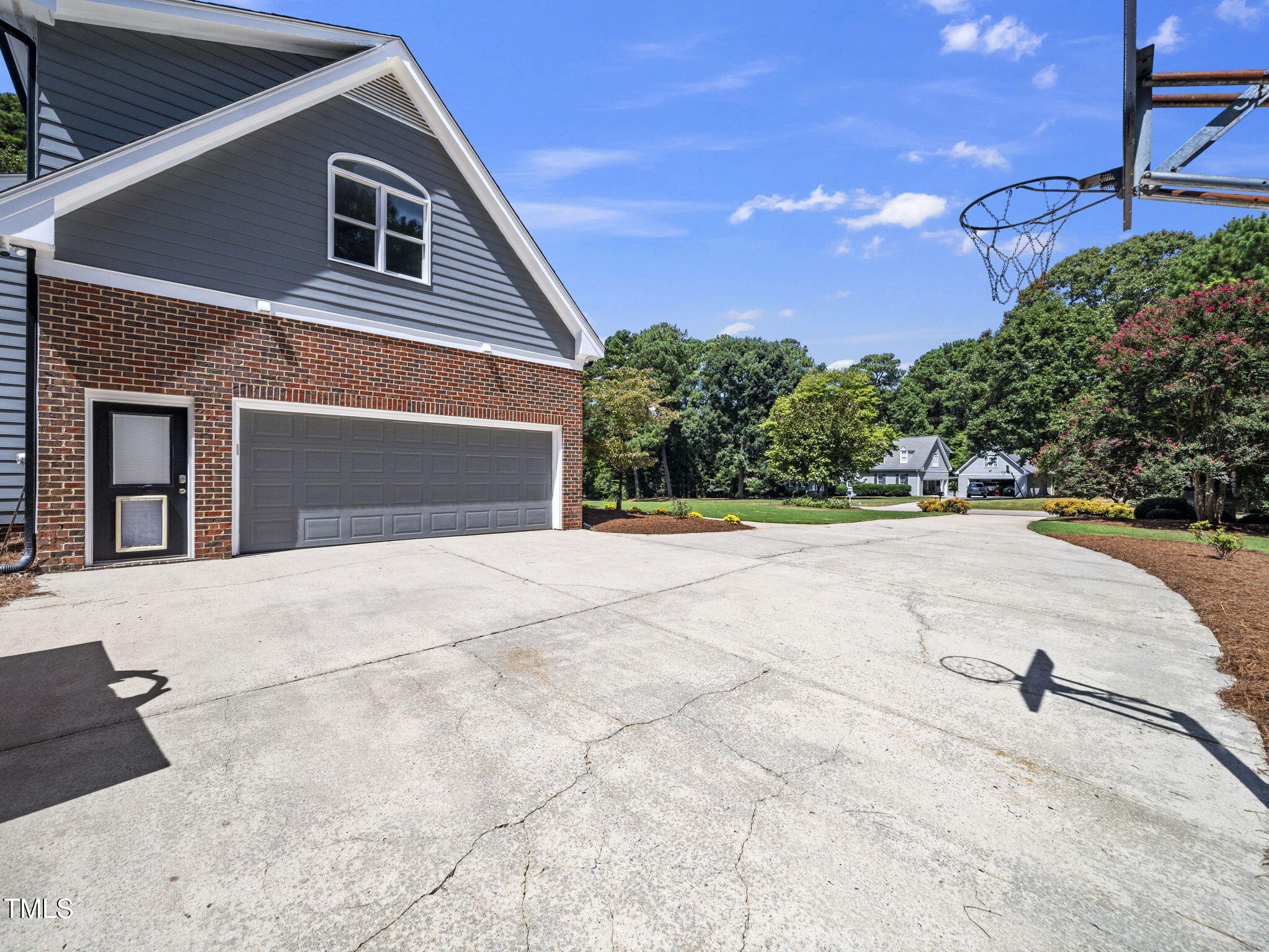 2828 Croix Place