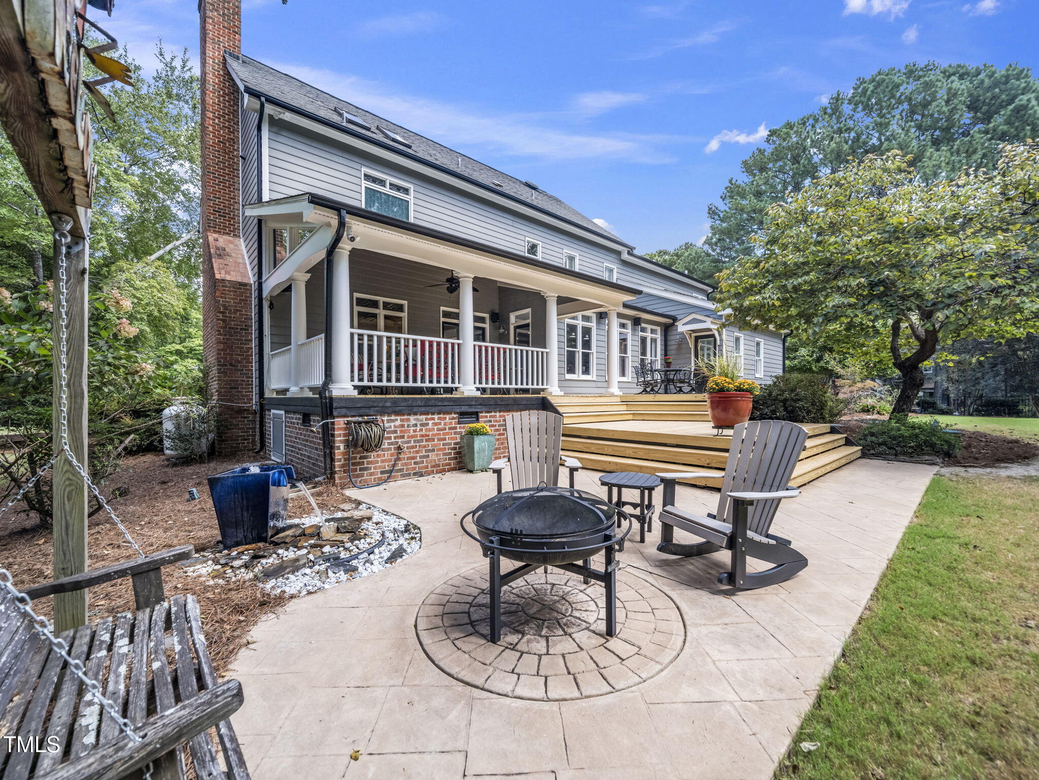 2828 Croix Place