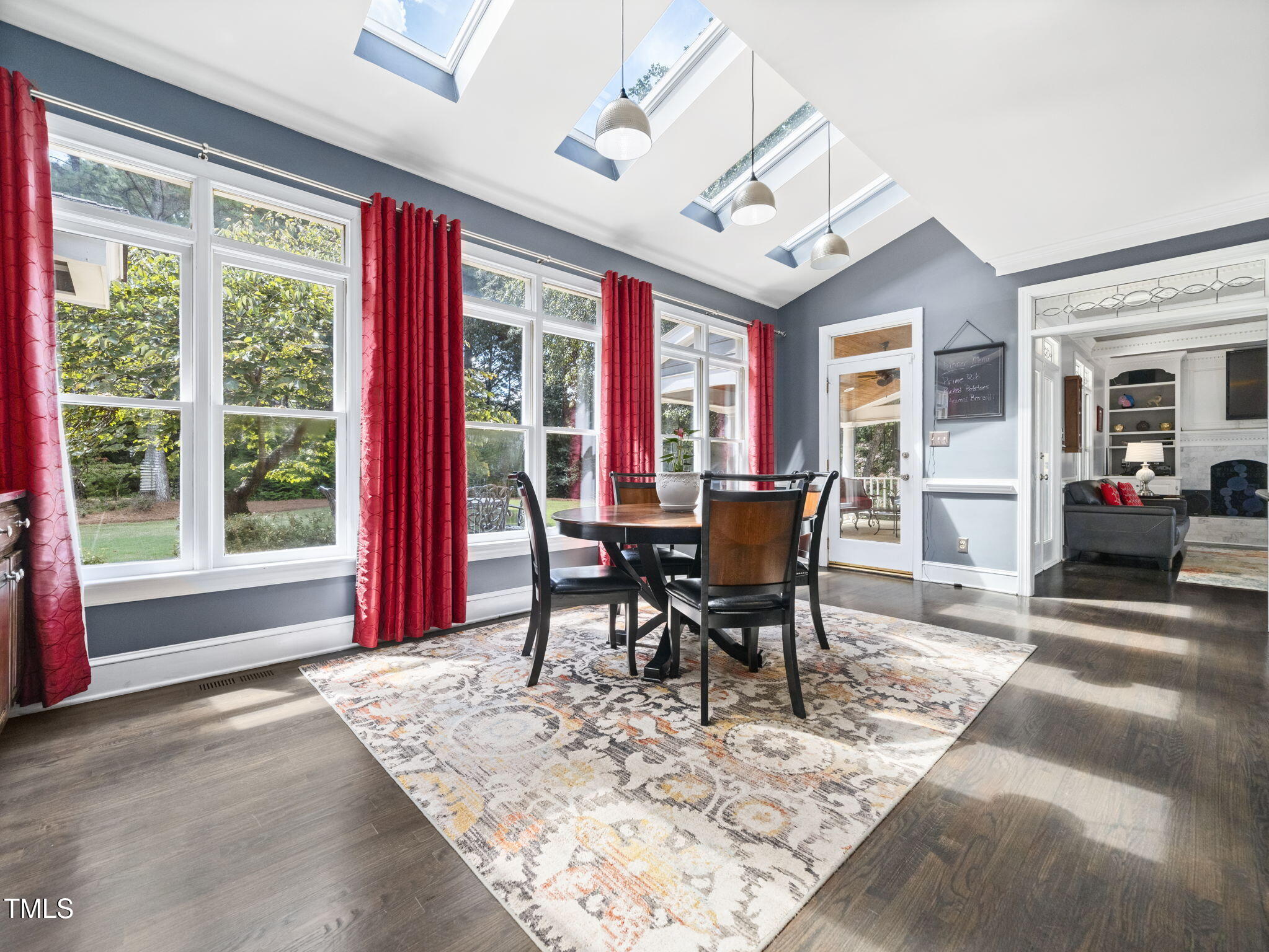 2828 Croix Place