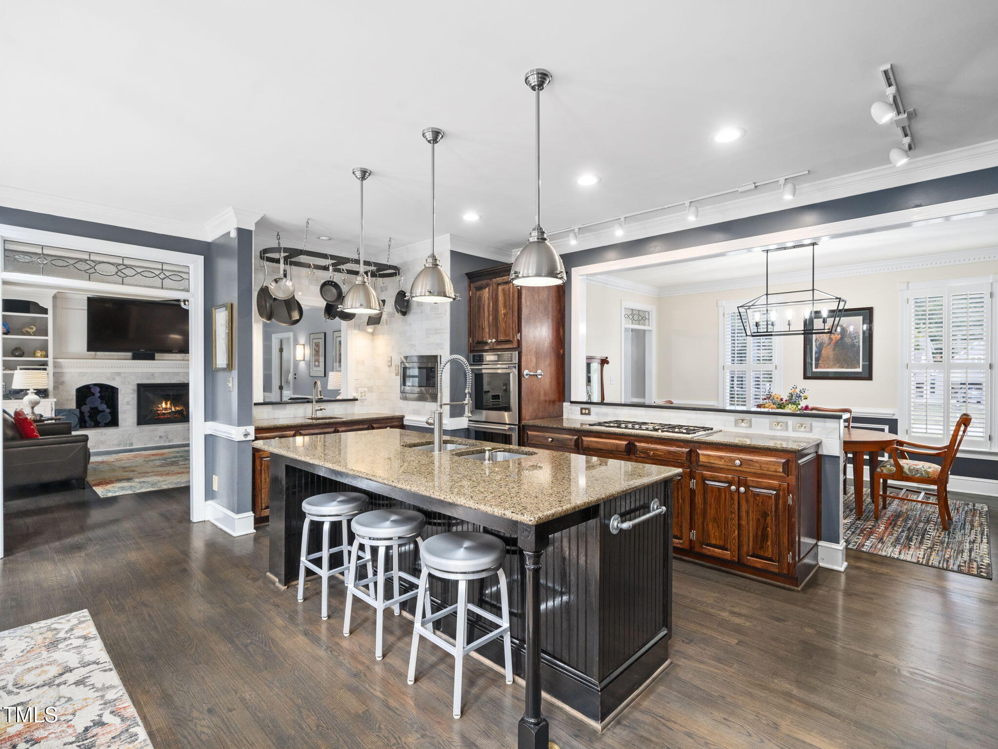 2828 Croix Place
