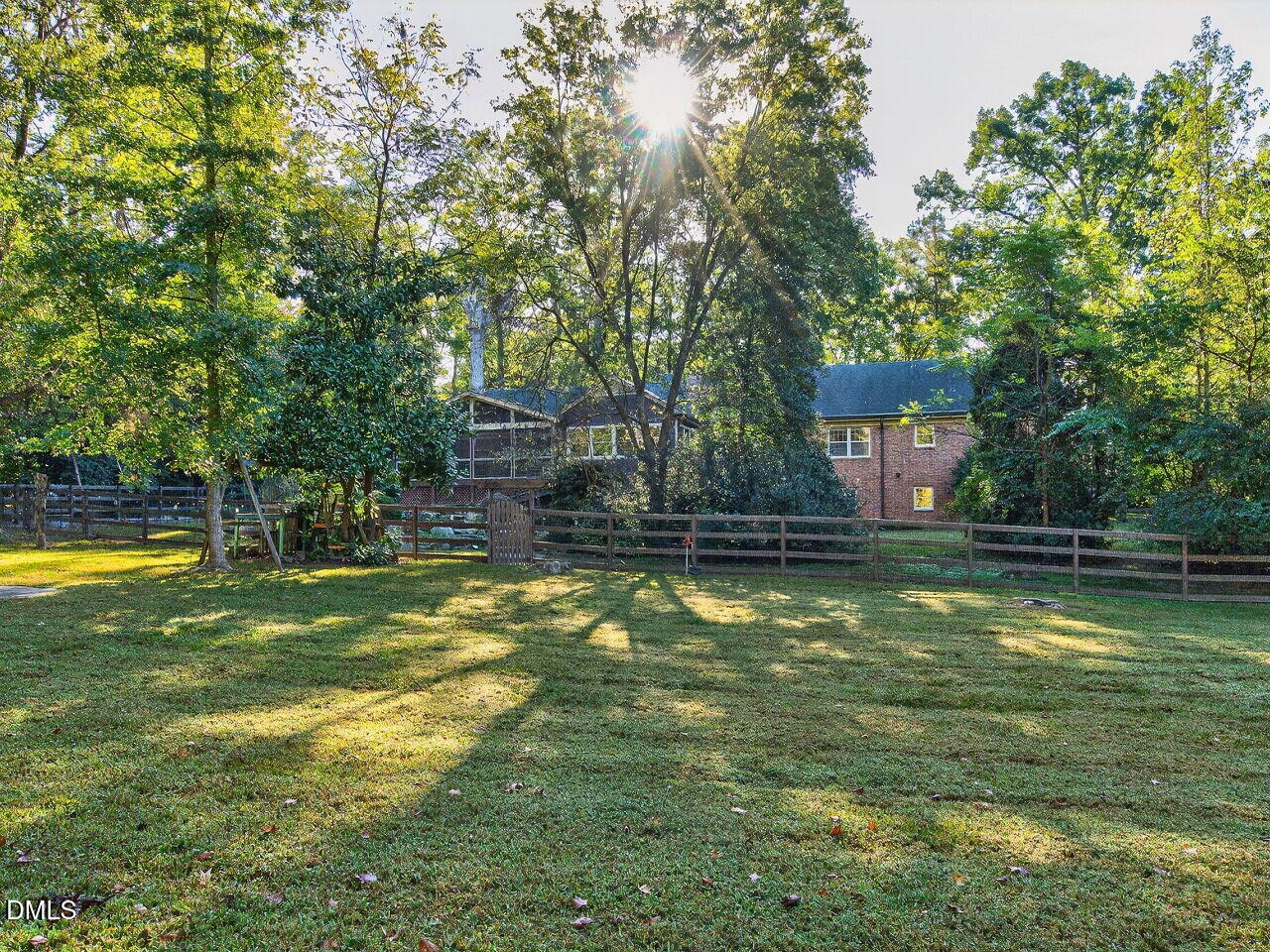 3605 Windemere Place