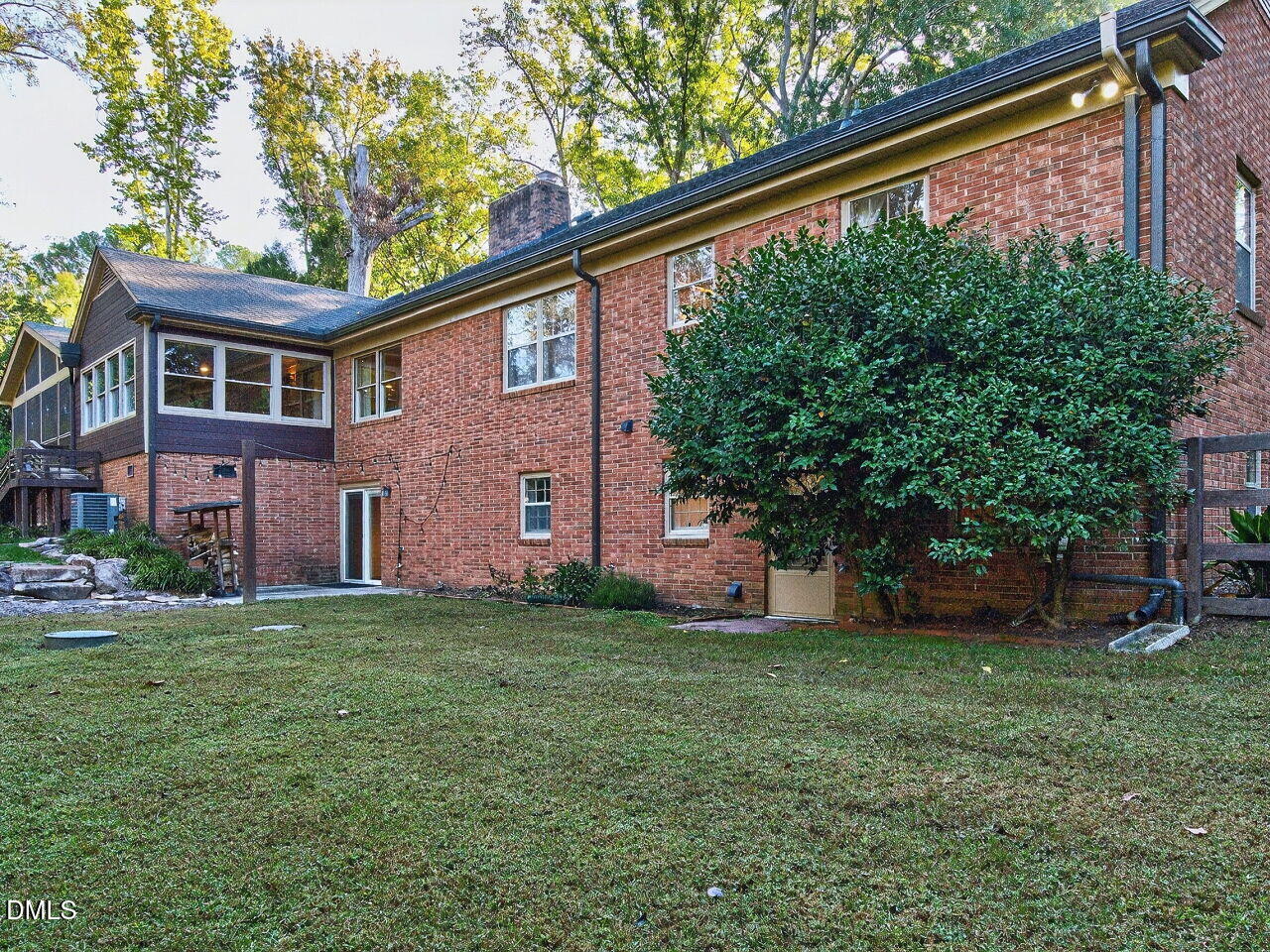 3605 Windemere Place