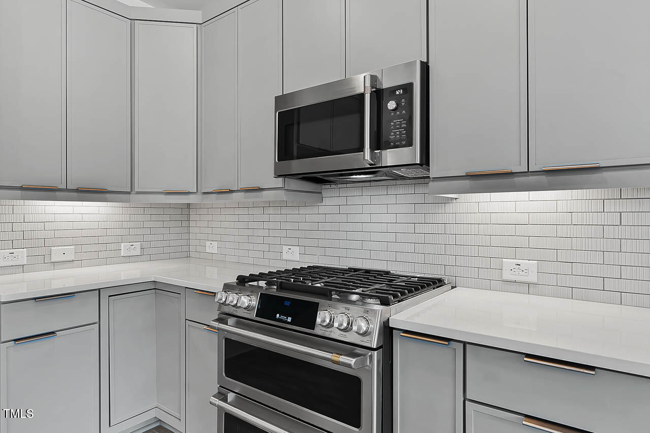 136 East End Avenue