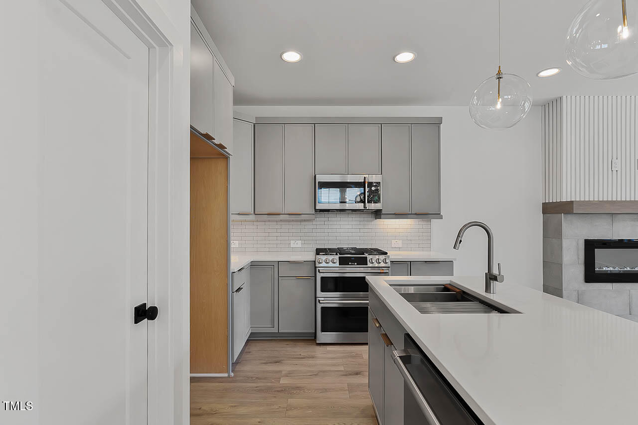 136 East End Avenue